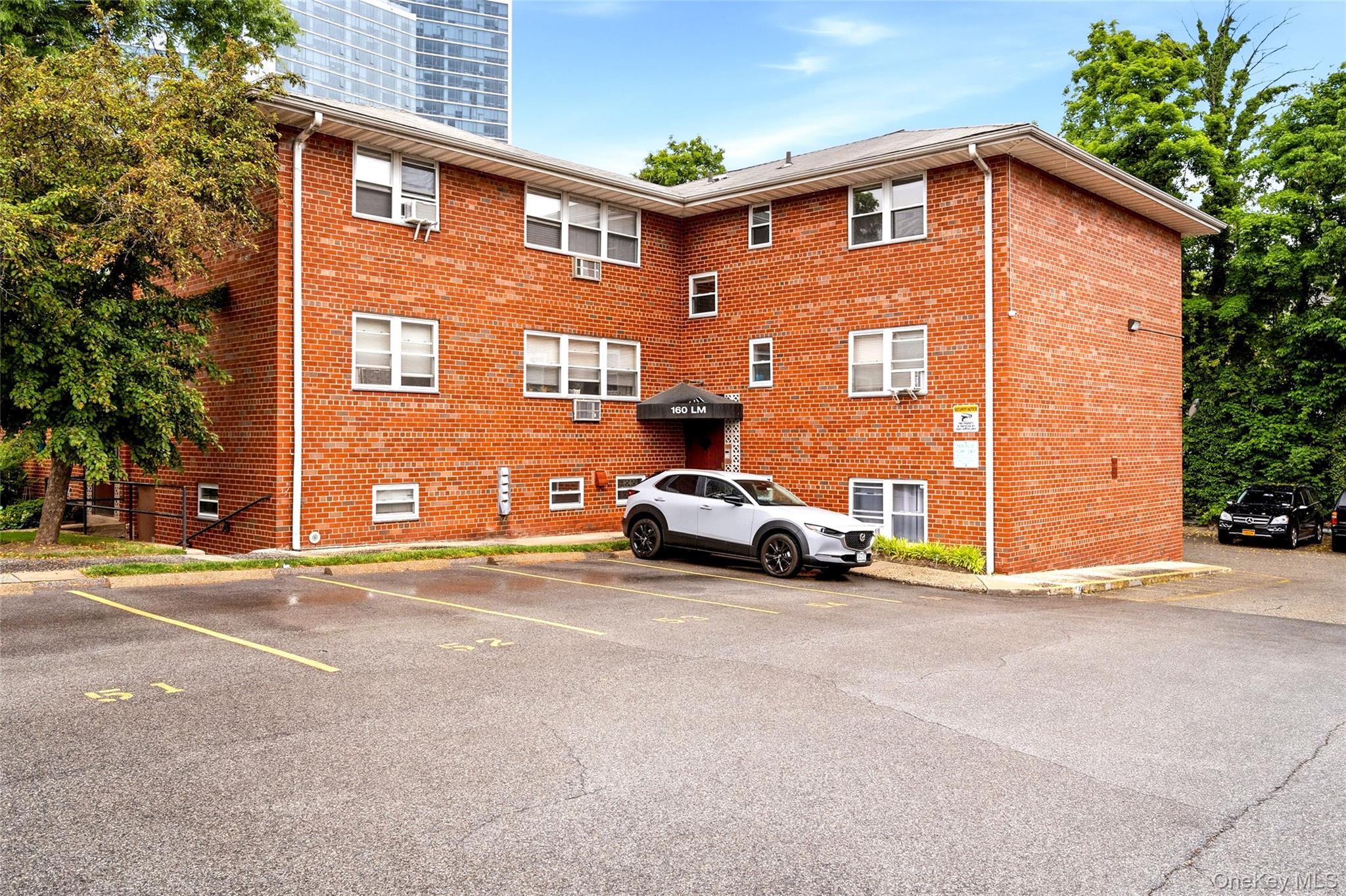 160 Centre Avenue, Unit 3M photo 4