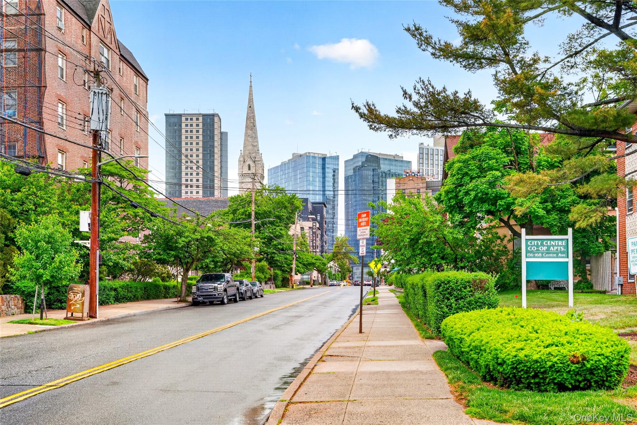 160 Centre Avenue, Unit 3M