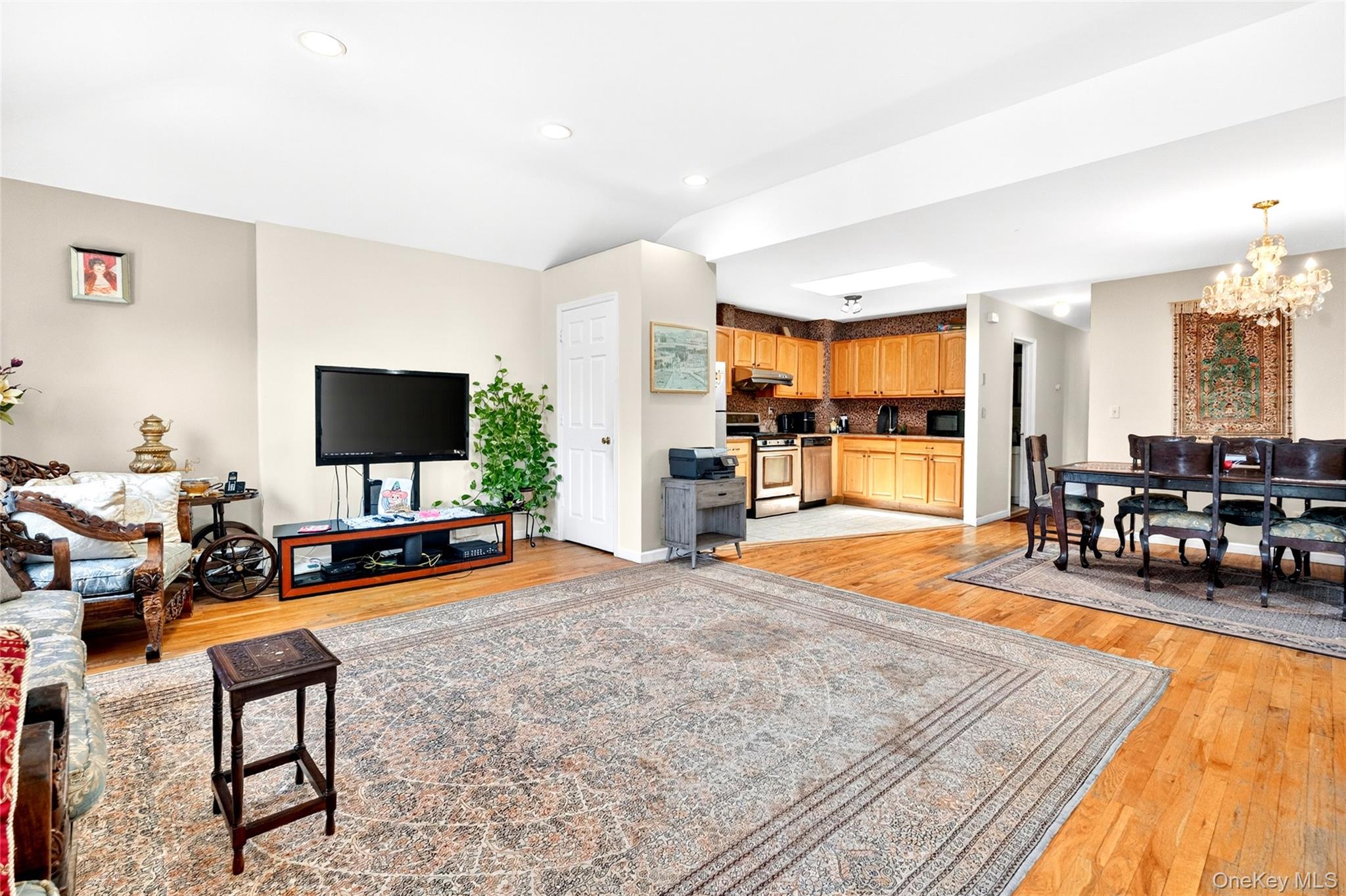 119-23 7th Avenue – For Sale photo 3