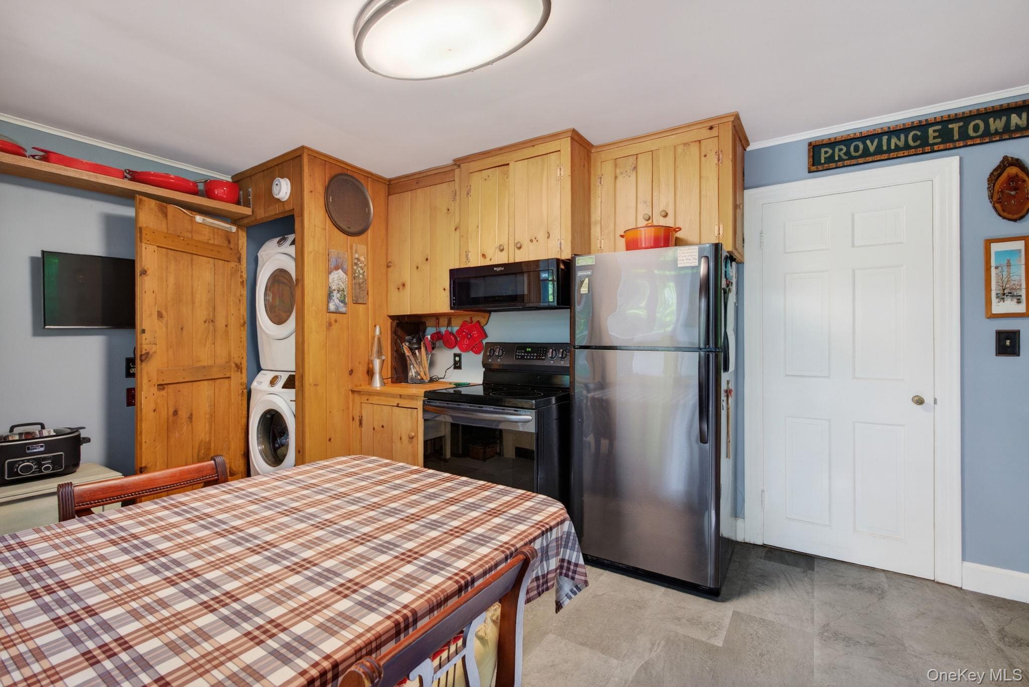 18 Playhouse Lane – For Sale photo 10