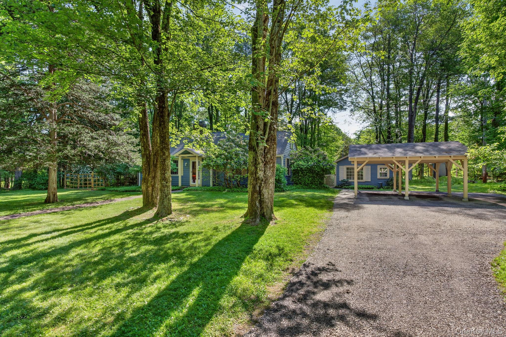 18 Playhouse Lane – For Sale photo 3