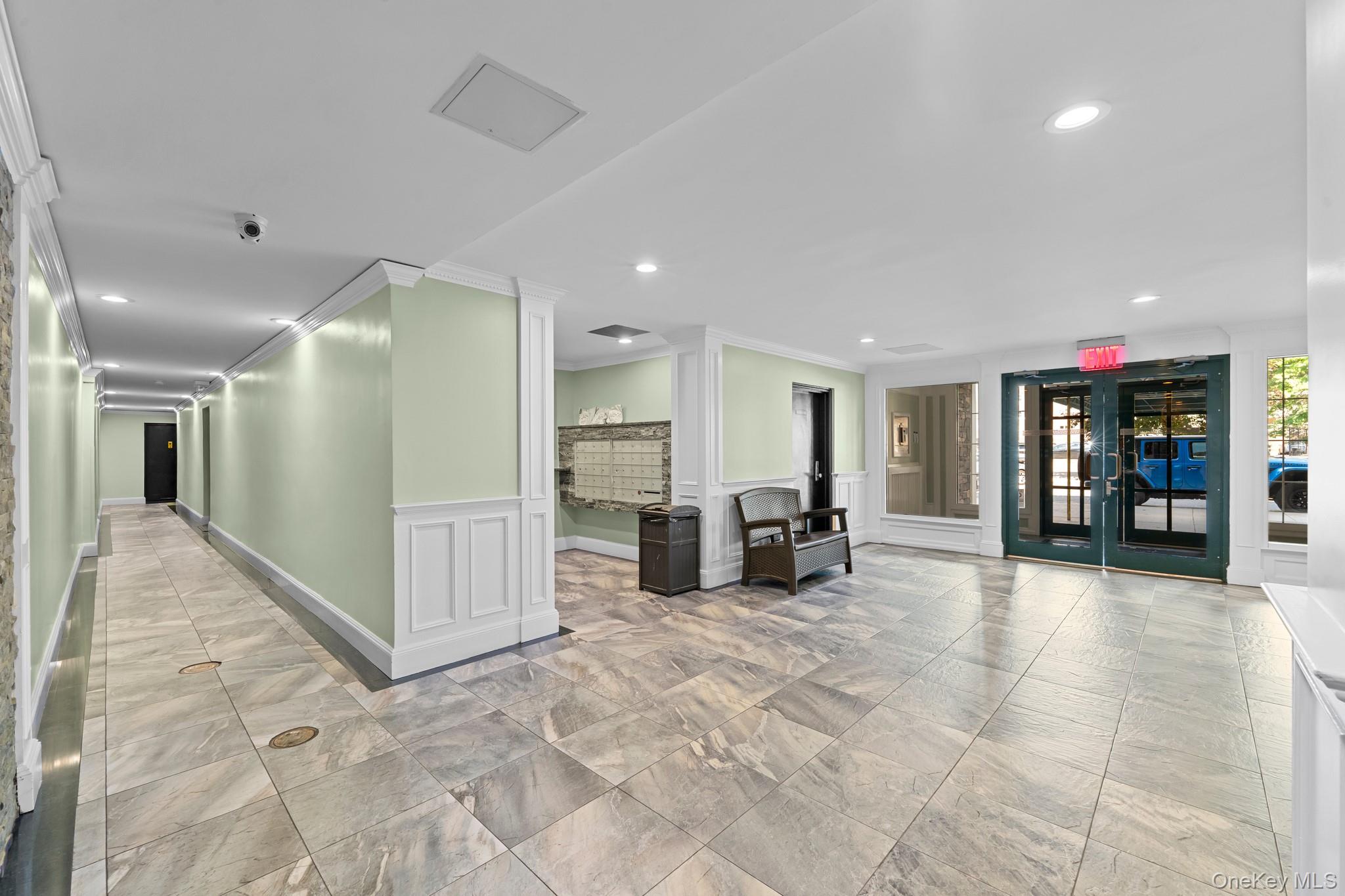 85-10 151 Avenue, Unit 2D photo 7