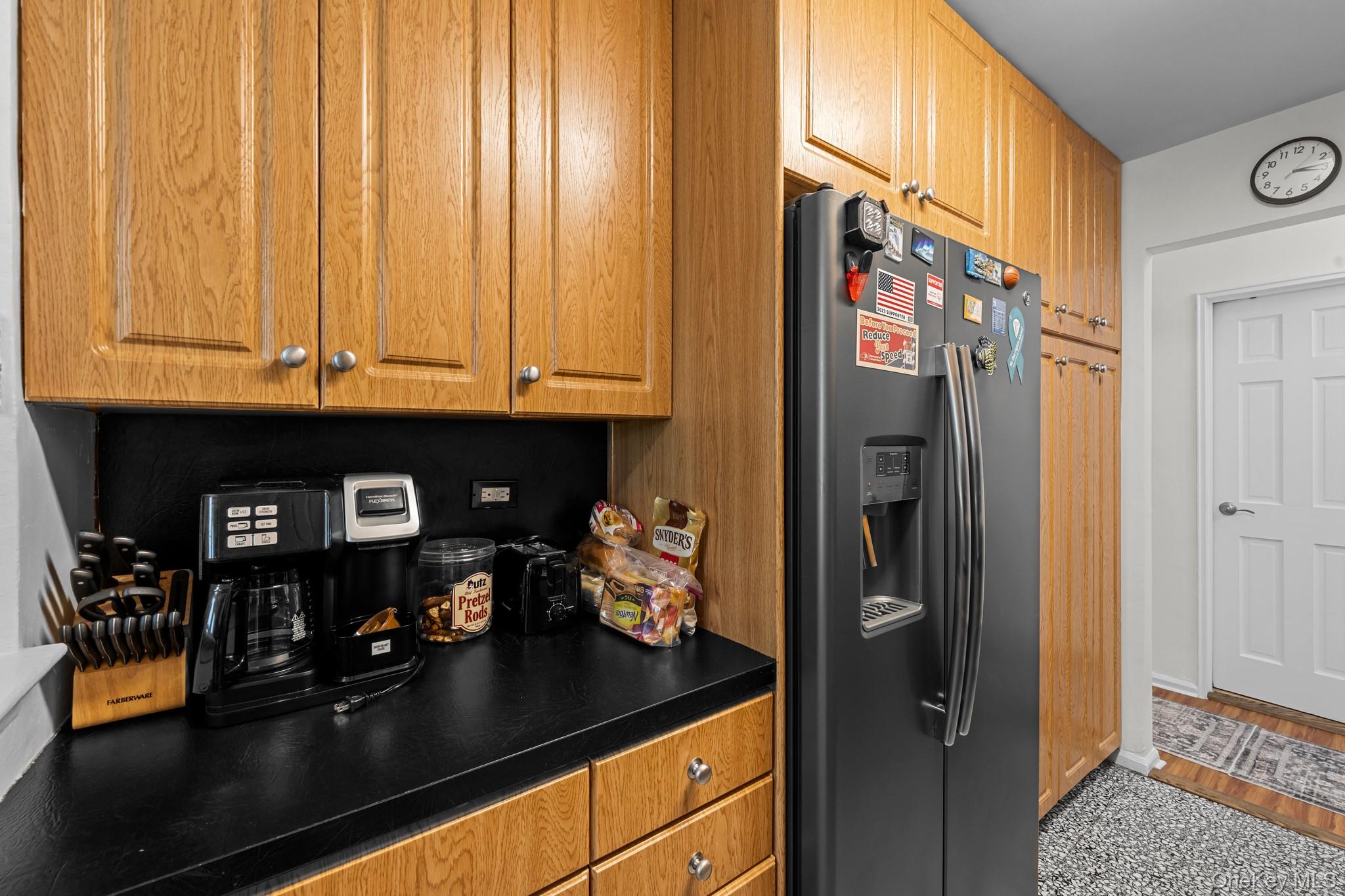 85-10 151 Avenue, Unit 2D photo 38