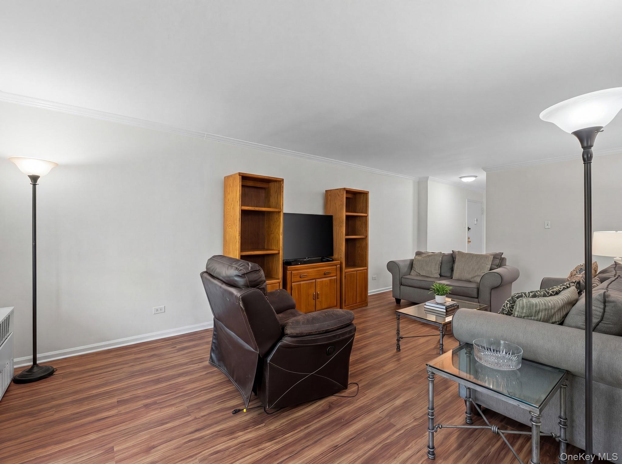 85-10 151 Avenue, Unit 2D photo 26