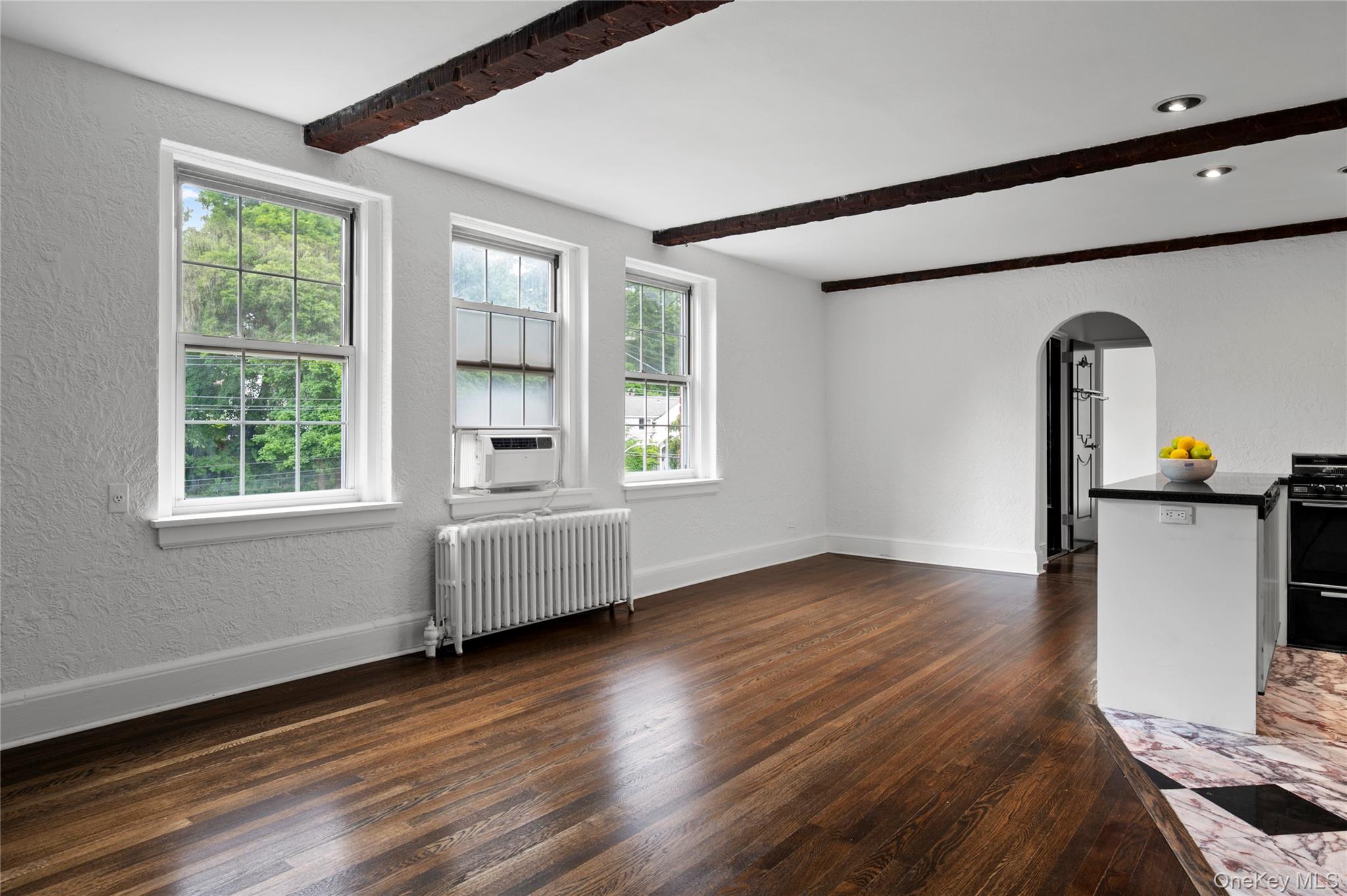 270 Bronxville Road, Unit B52 photo 8