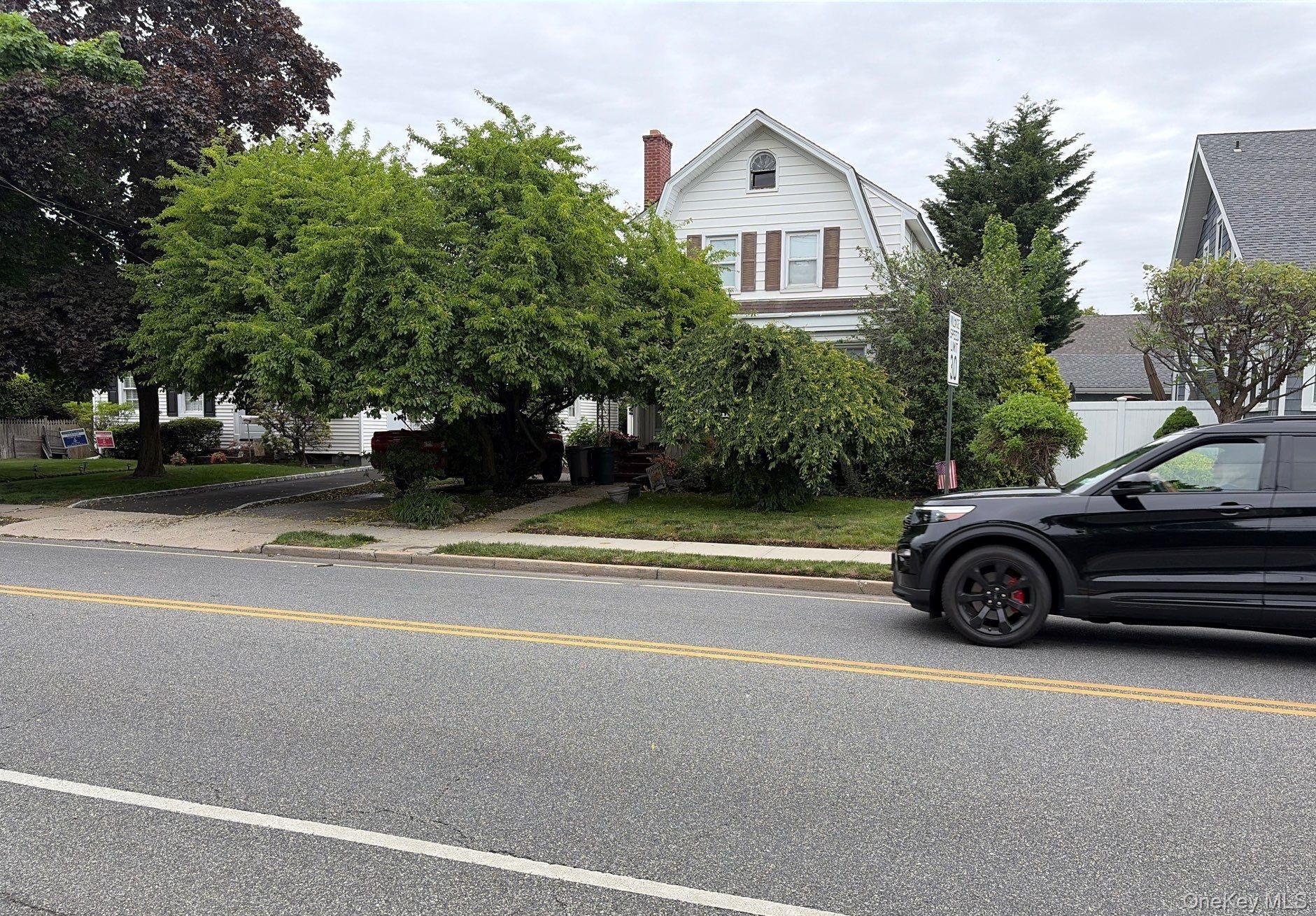 259 Lincoln Avenue – For Sale