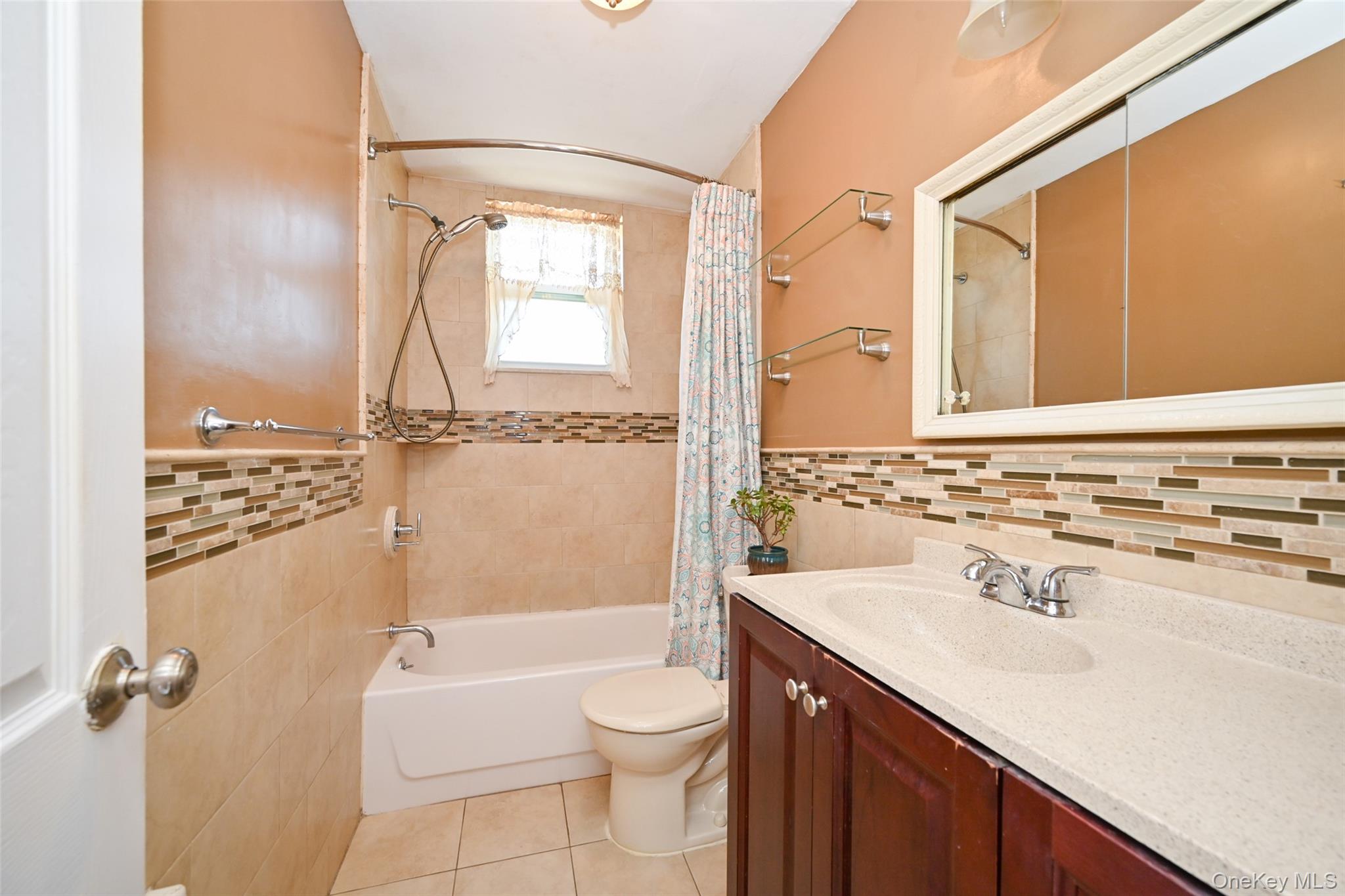 6953 73rd Place – For Sale photo 15