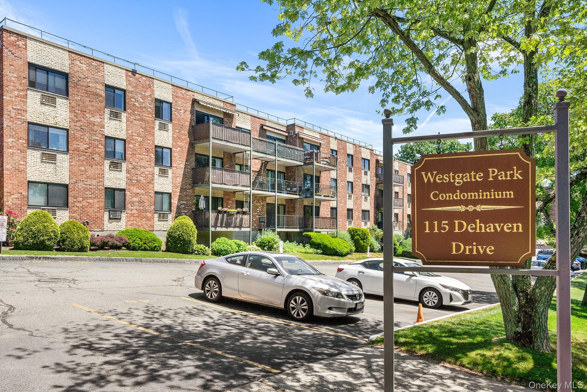 115 Dehaven Drive, Unit 105 photo 28