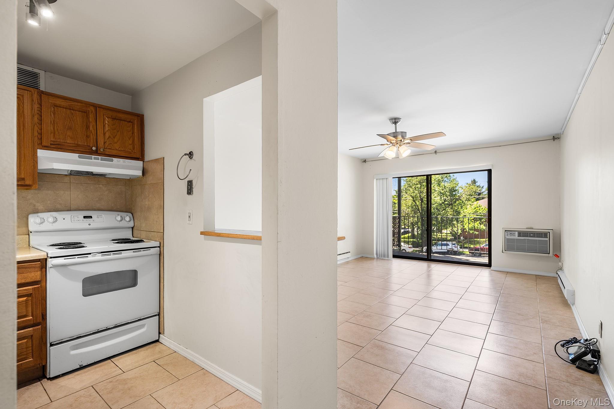 115 Dehaven Drive, Unit 105 photo 8