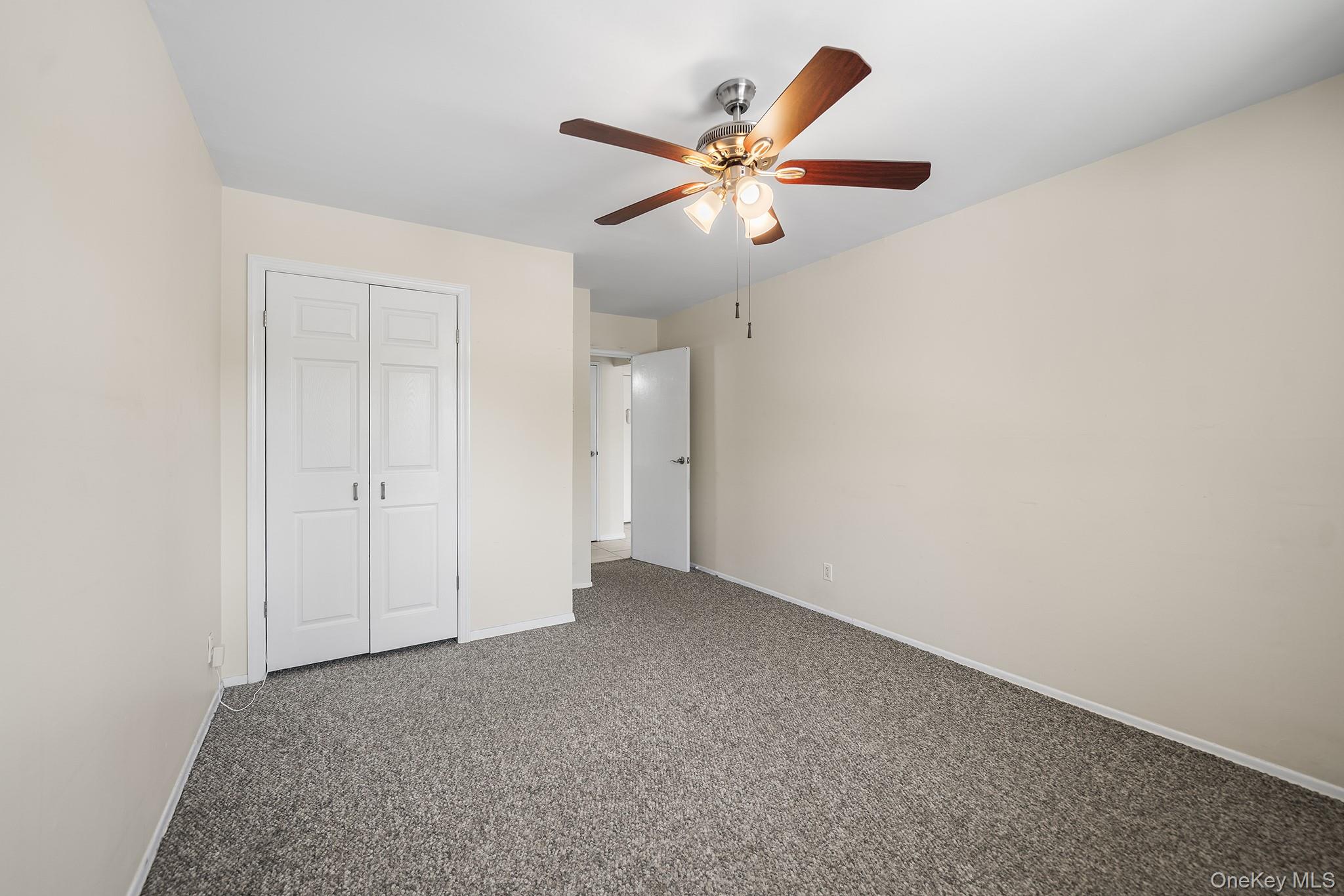 115 Dehaven Drive, Unit 105 photo 16