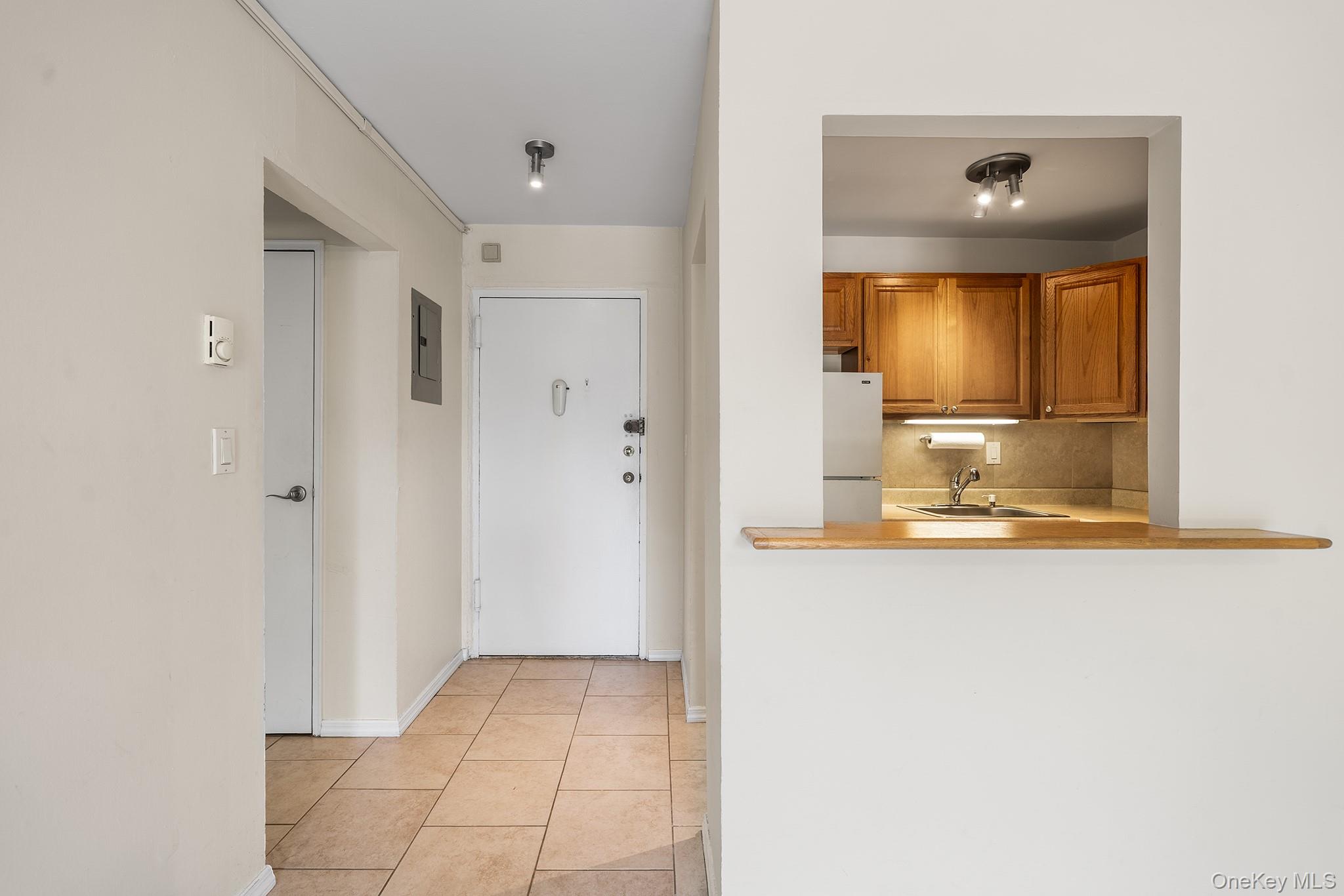 115 Dehaven Drive, Unit 105 photo 4