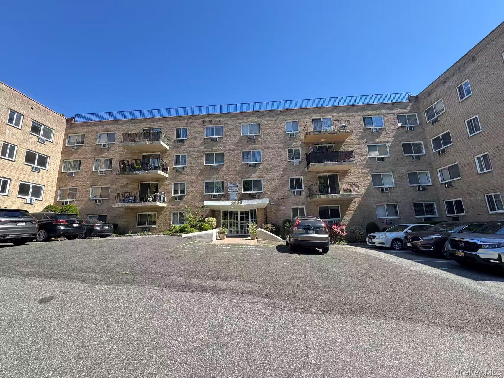 2035 Central Park Avenue, Unit LG