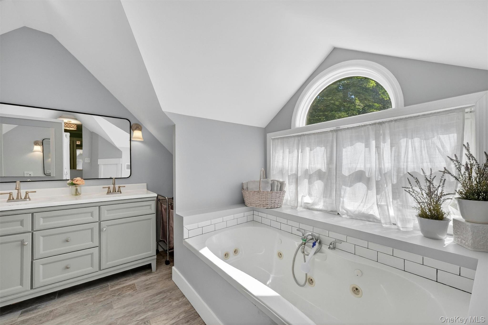 11 Arbutus Street – For Sale photo 24