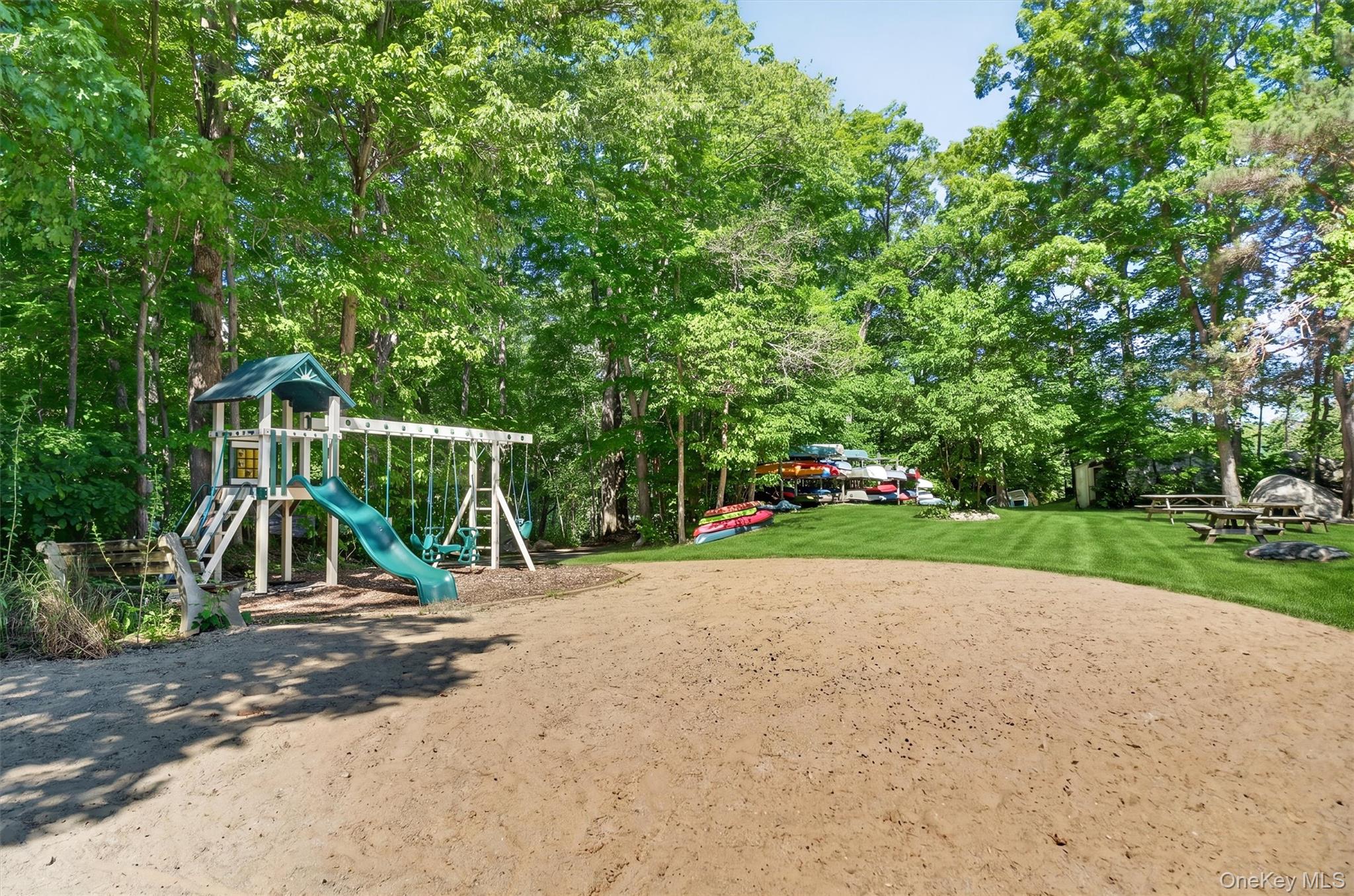 11 Arbutus Street – For Sale photo 41