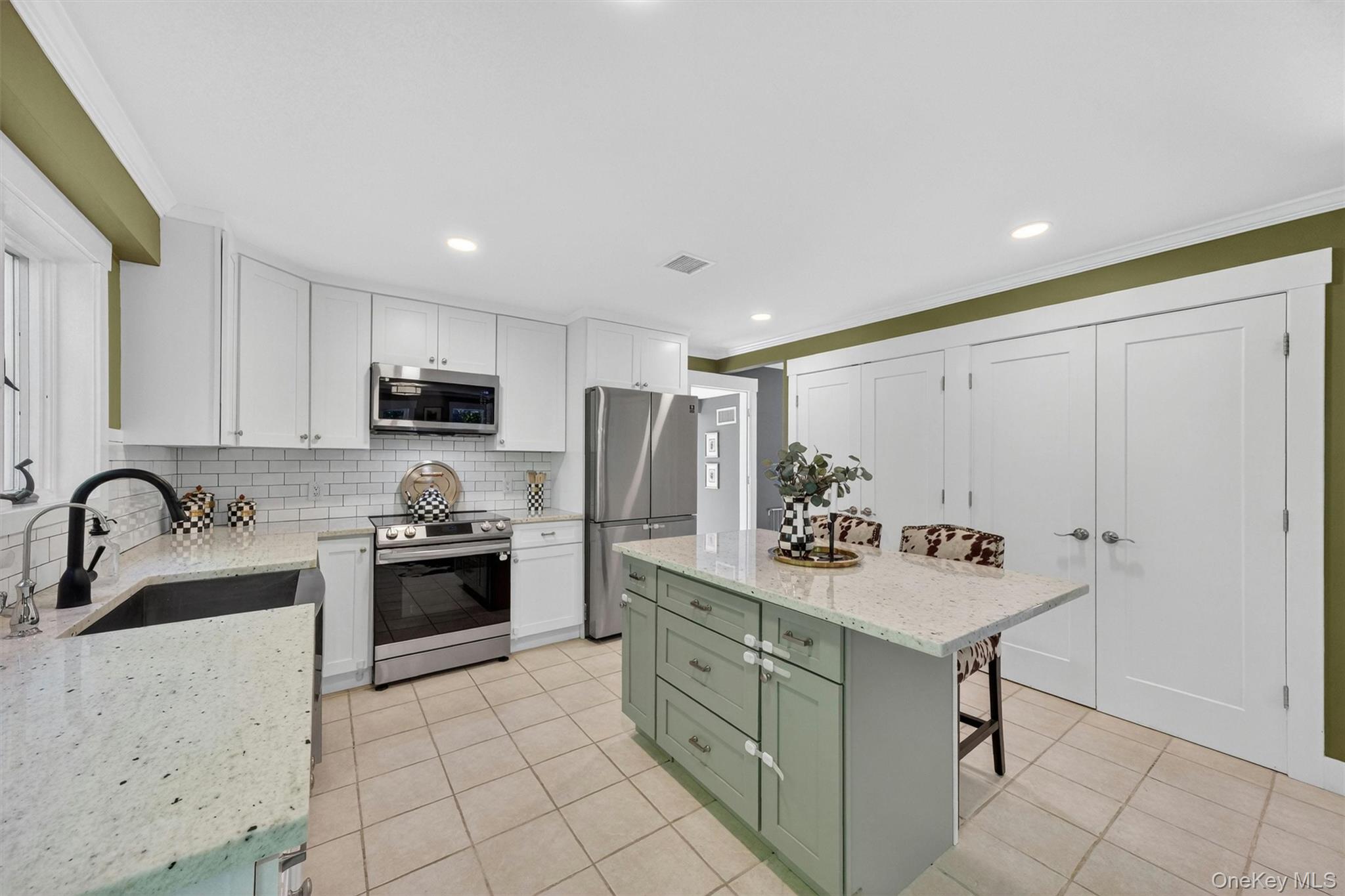 11 Arbutus Street – For Sale photo 7