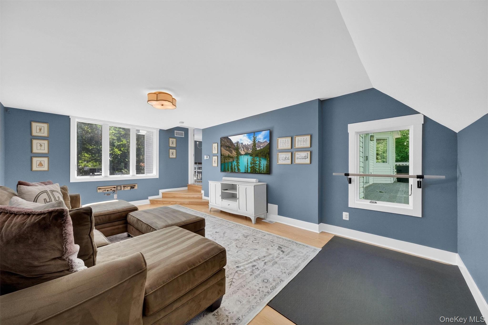 11 Arbutus Street – For Sale photo 16