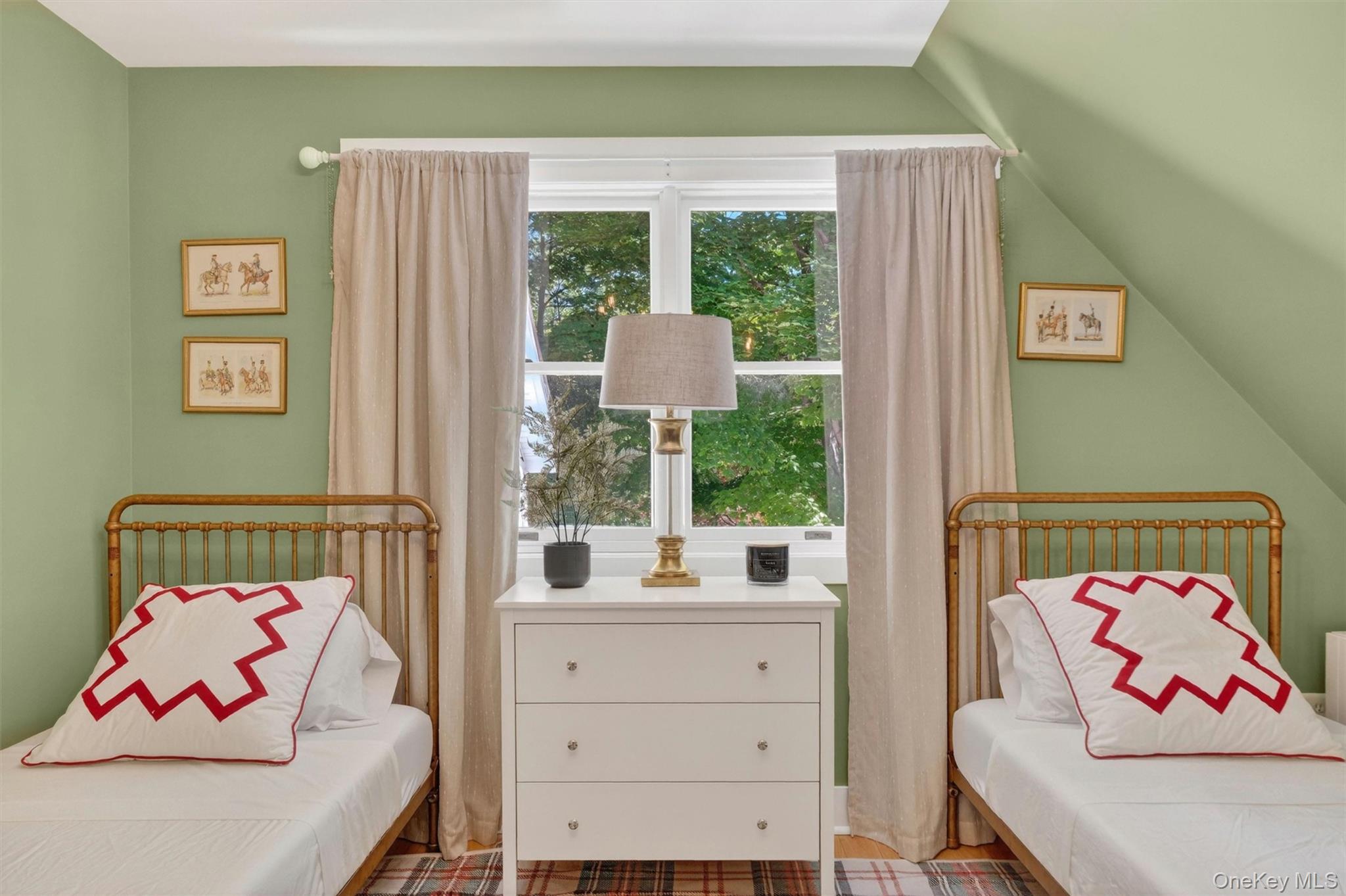 11 Arbutus Street – For Sale photo 27