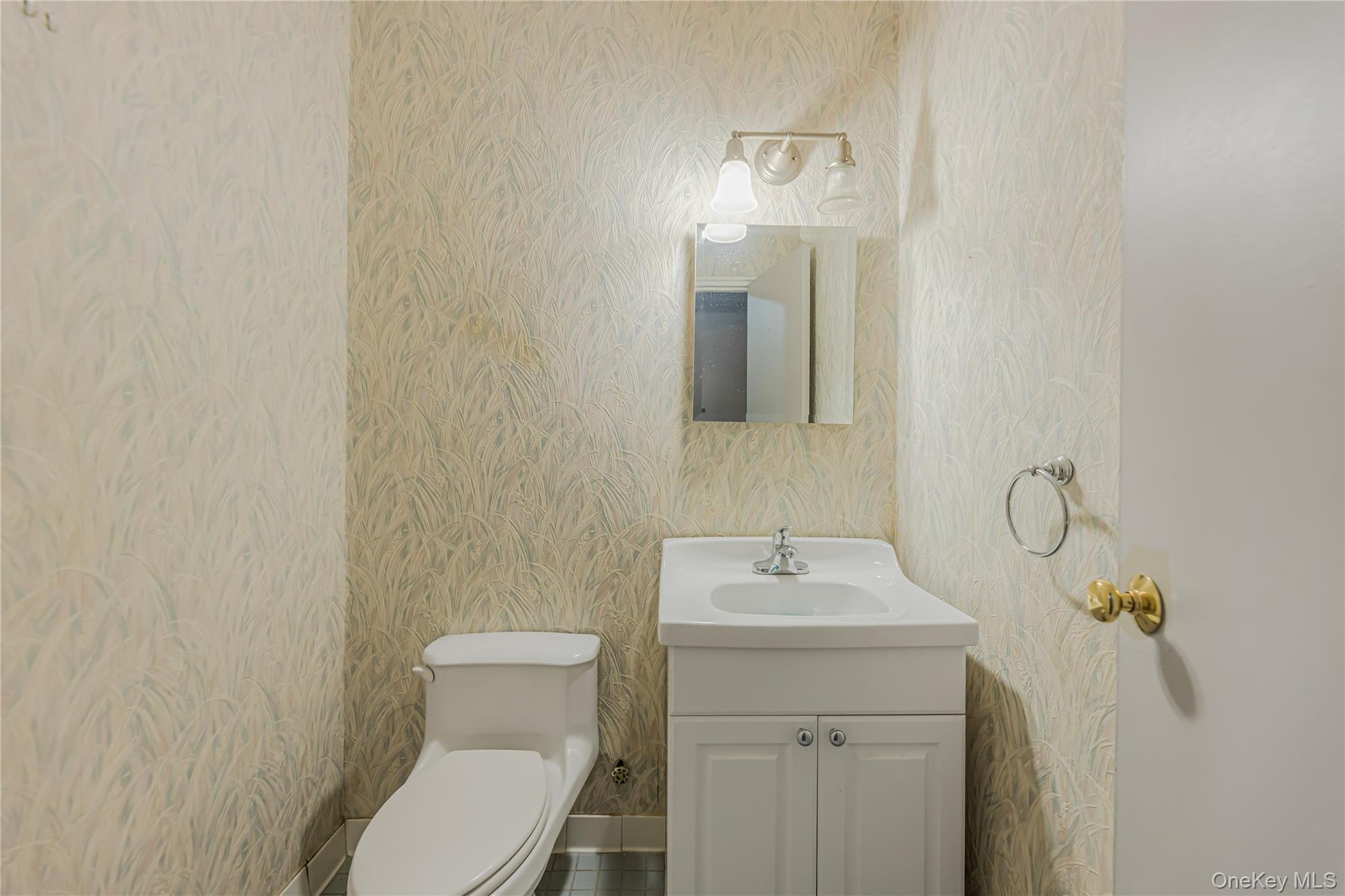 1234 Midland Avenue, Unit 1c photo 9