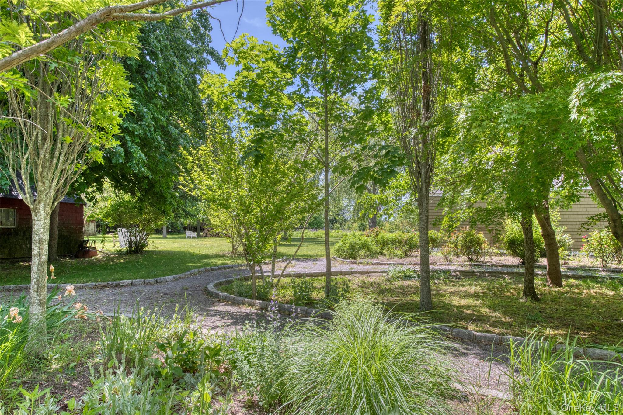 733 Herricks Lane – For Rent photo 10