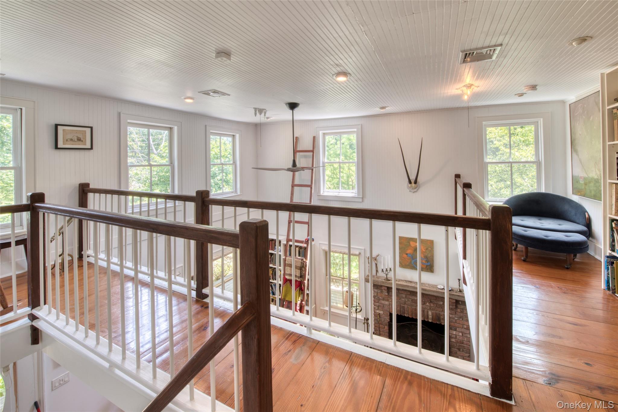 733 Herricks Lane – For Rent photo 11