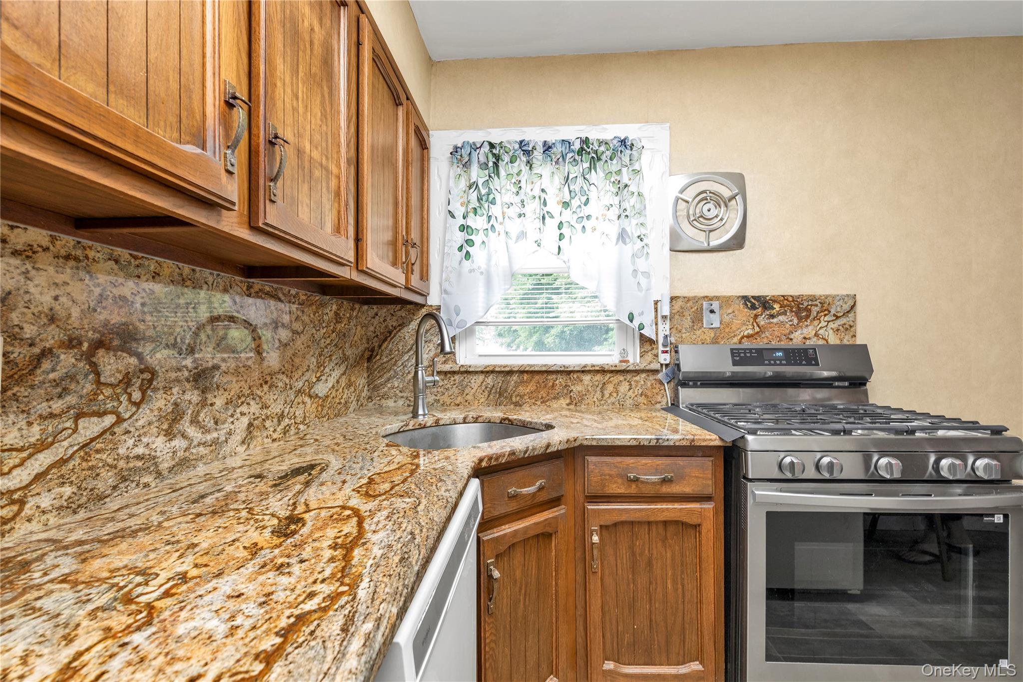 55 Fir Street – For Sale photo 7