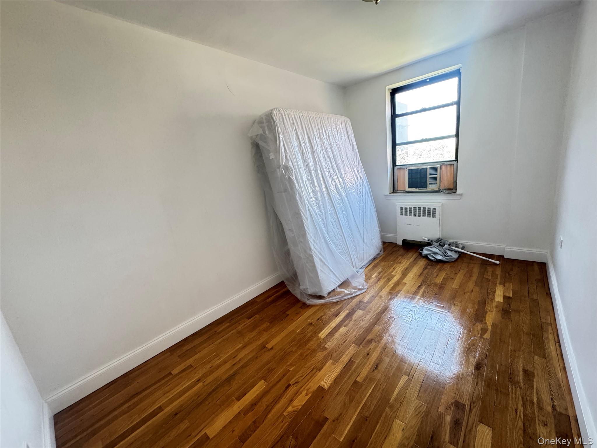 144-46 38th Avenue, Unit 4H photo 6