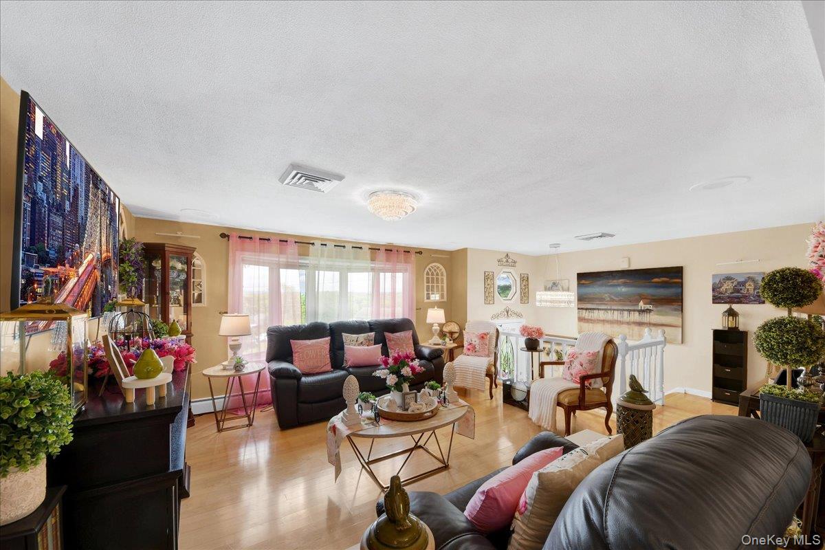 5 Rowell Lane – For Sale photo 7
