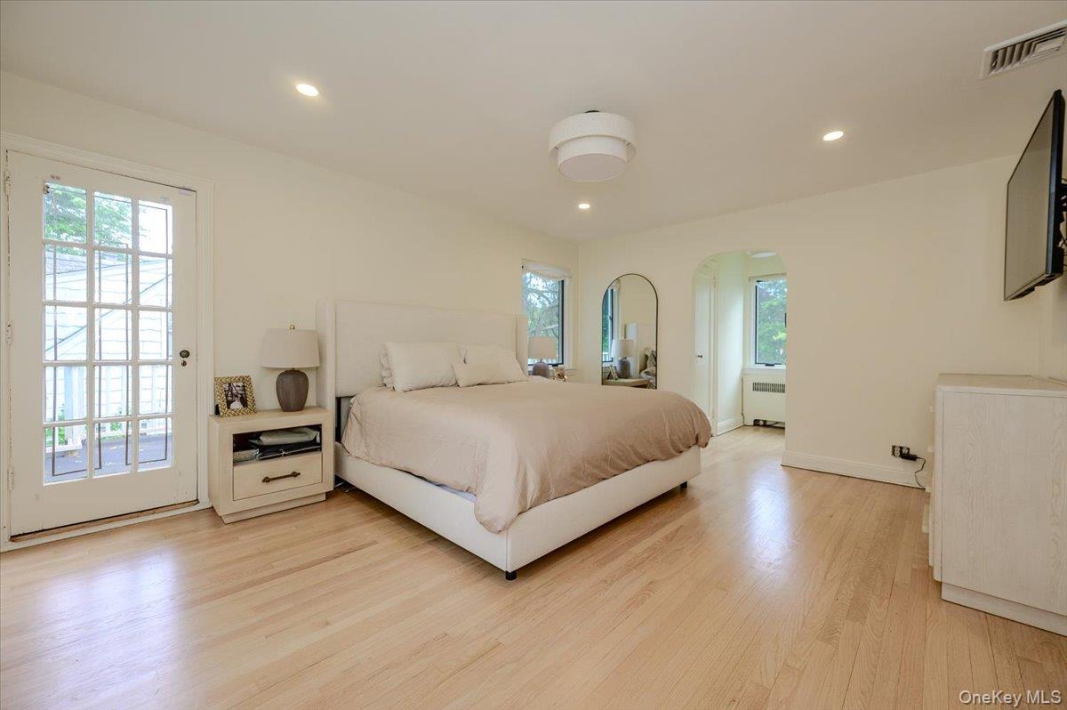 8 Parkside Drive – For Sale photo 14