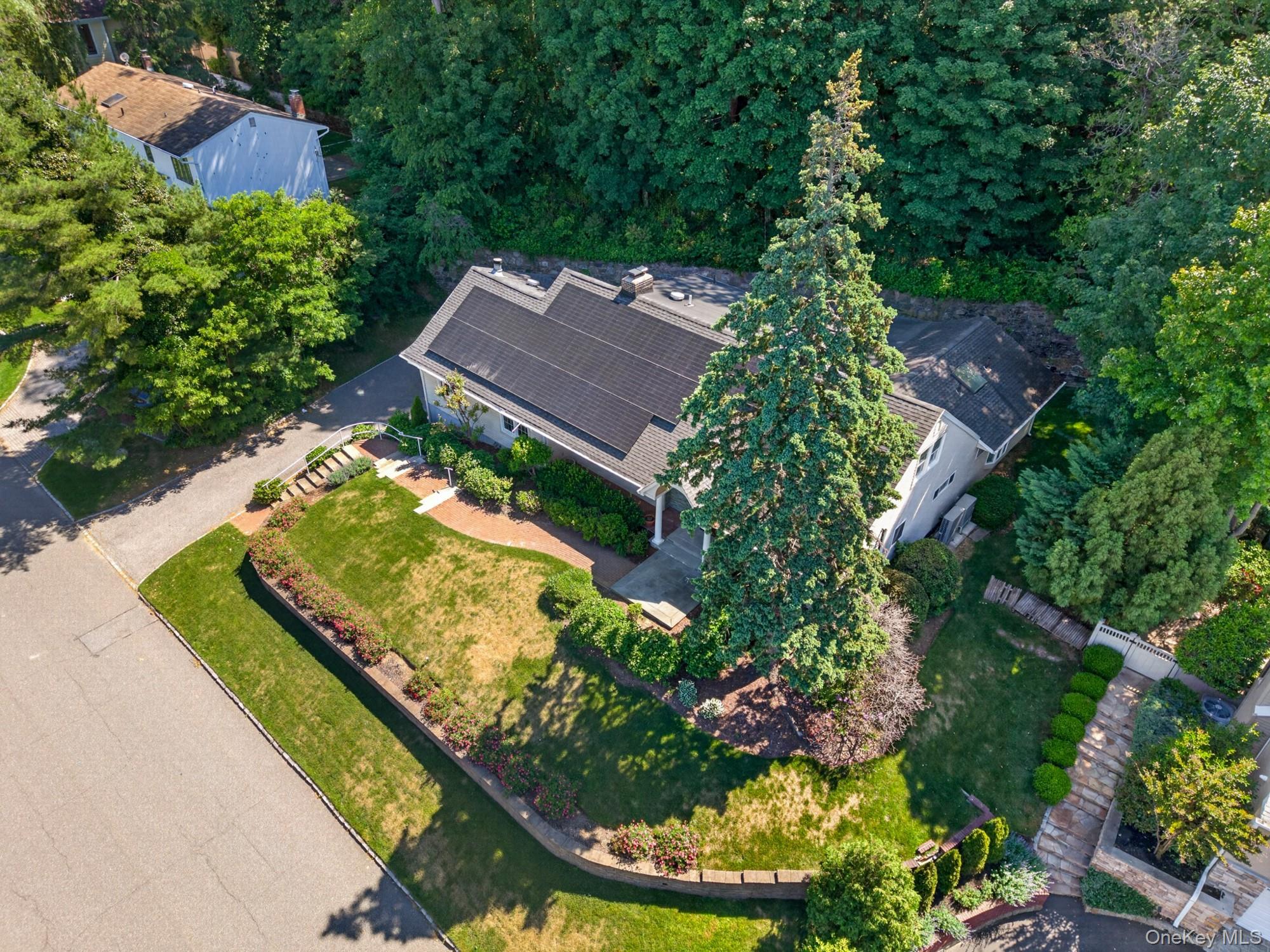 125 Mimosa Drive – For Sale photo 2