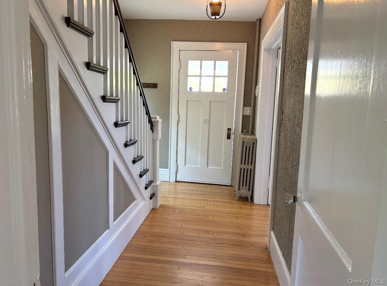 46 Sterling Court – For Rent photo 2