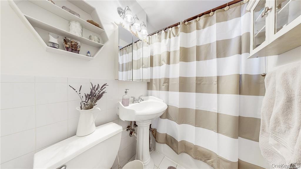 150-29 72nd Road, Unit 5B photo 15