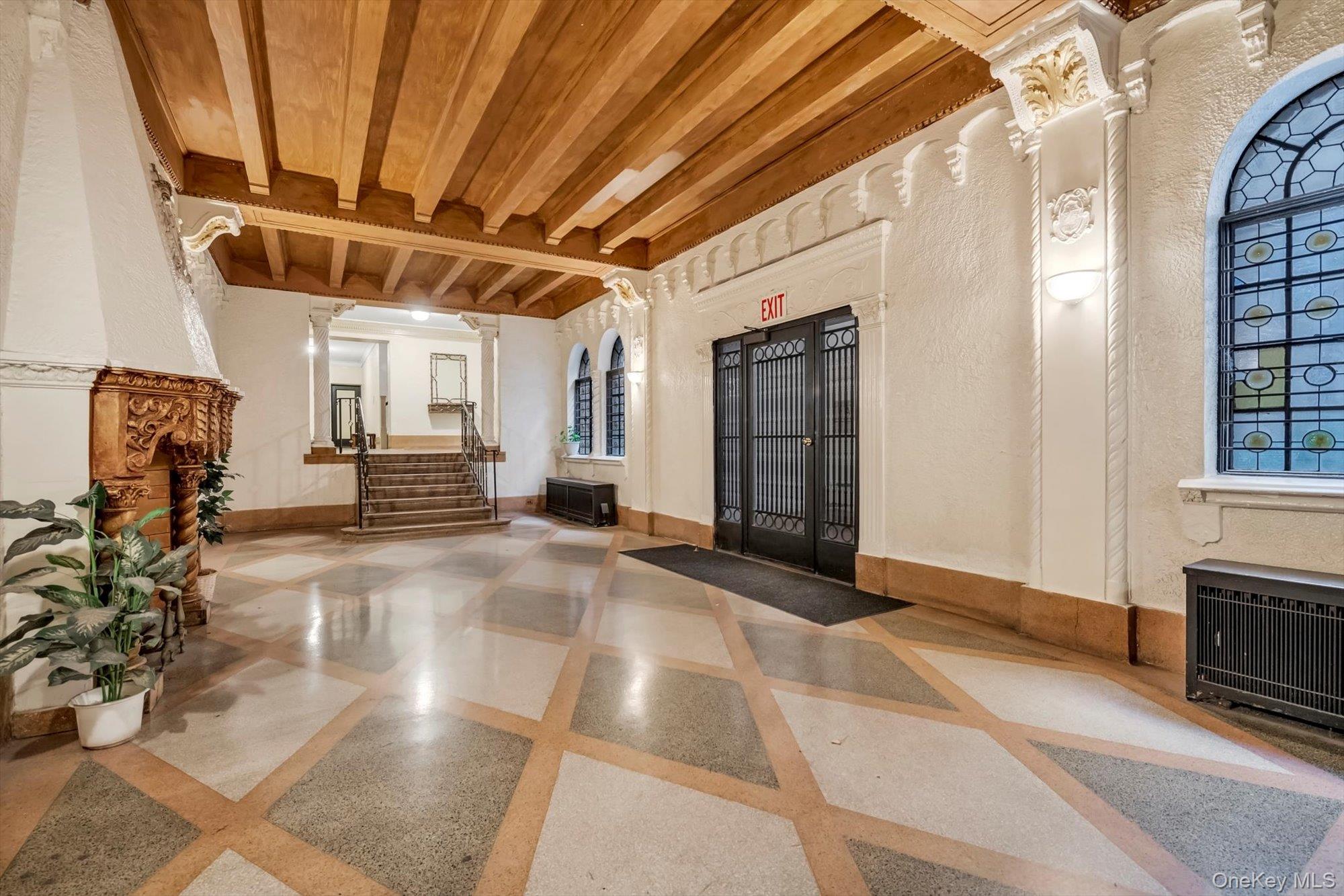 83-44 Lefferts Boulevard, Unit 6C photo 15
