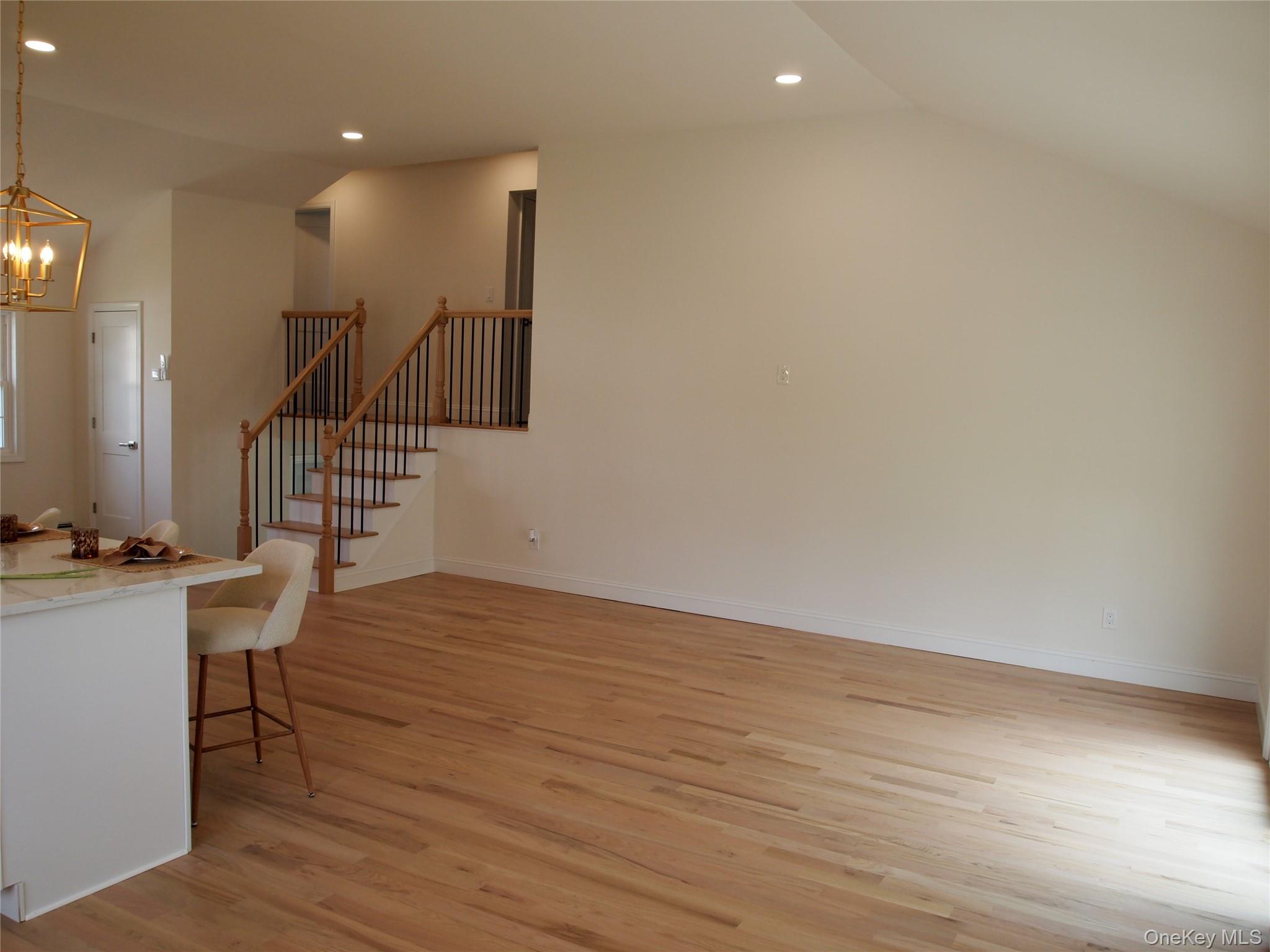 9 N Walnut Place – For Sale photo 11