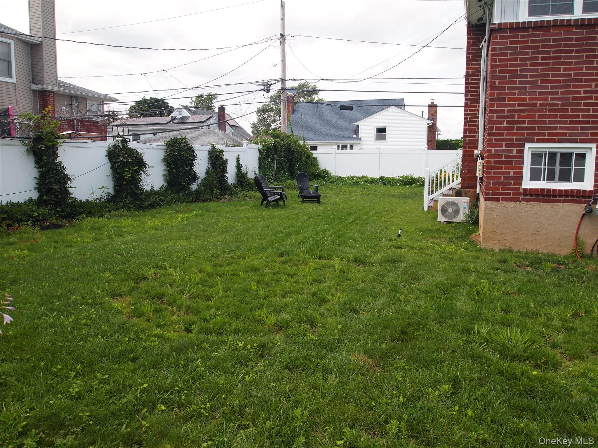 9 N Walnut Place – For Sale photo 2