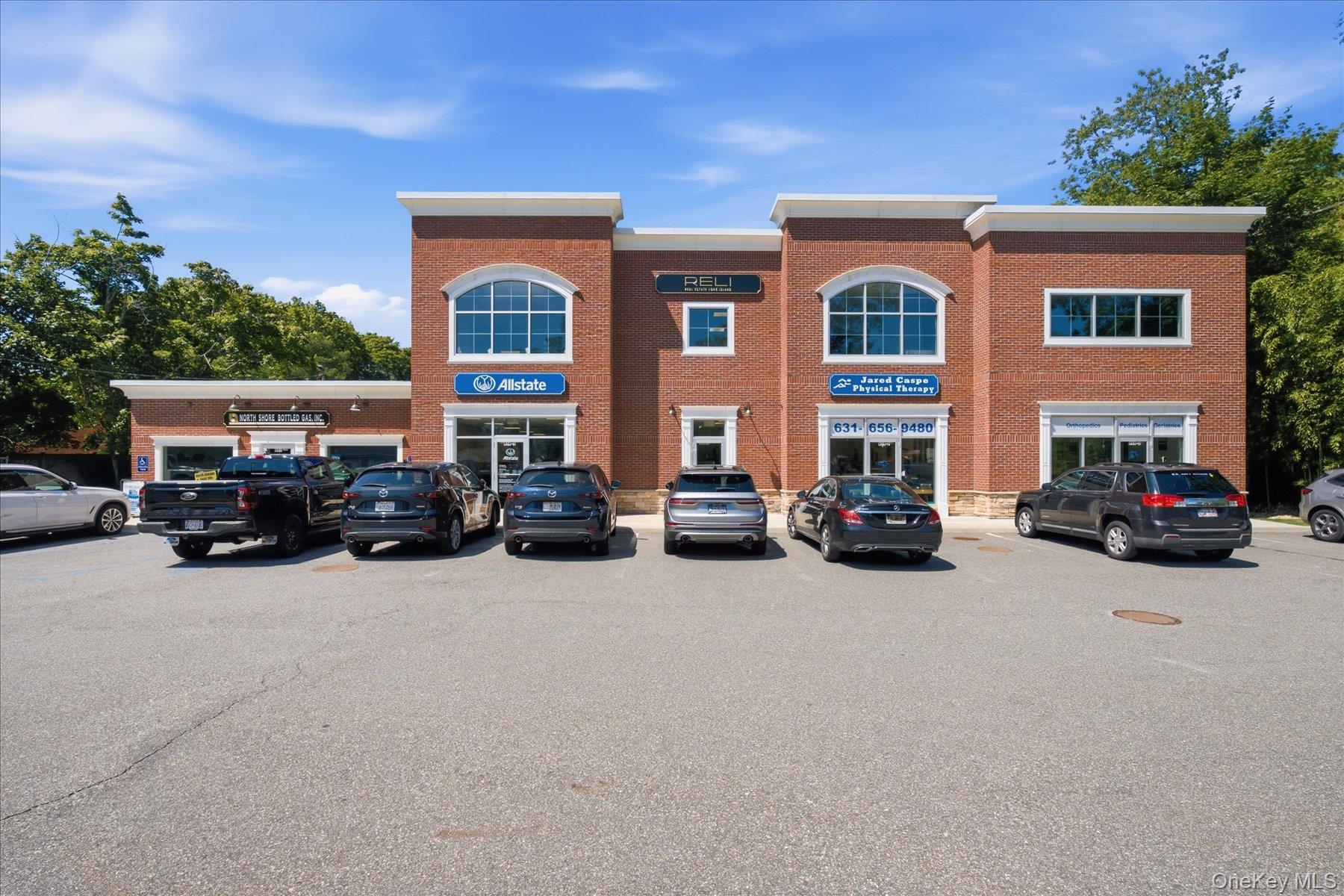 421 N Country Road, Unit 4
