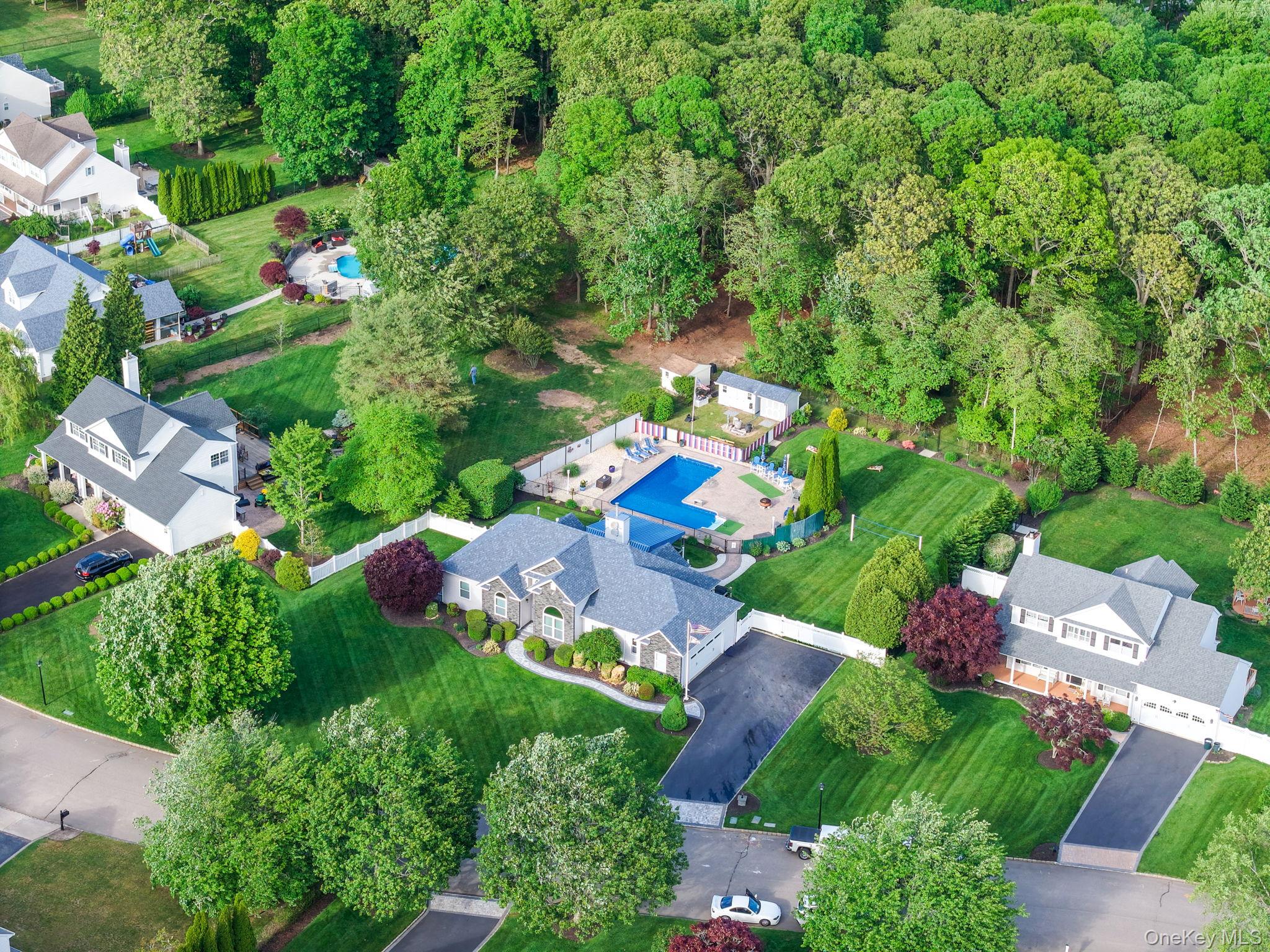 41 Paige Lane – For Sale photo 2