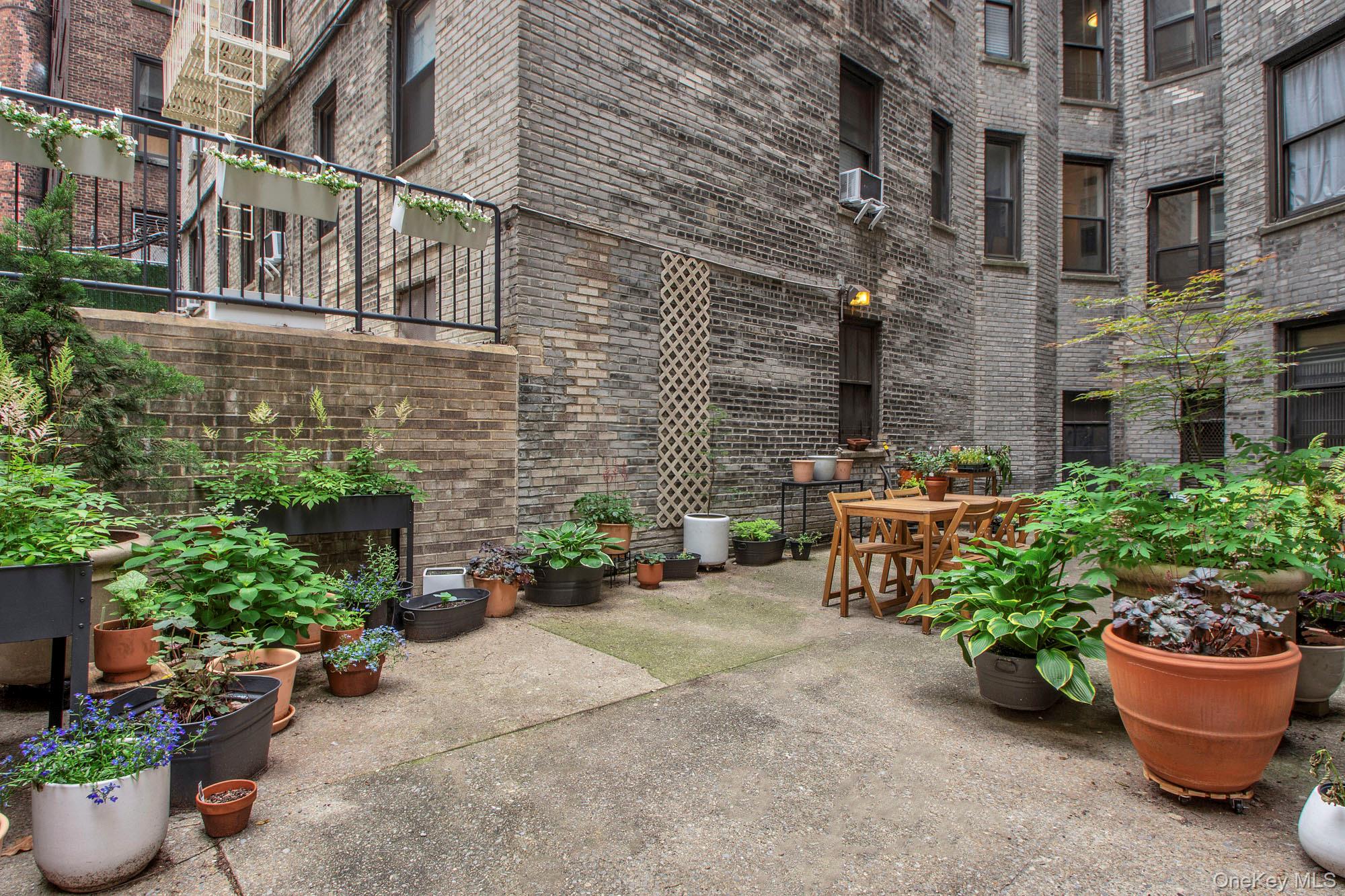 225 W 25th Street, Unit 5K photo 13