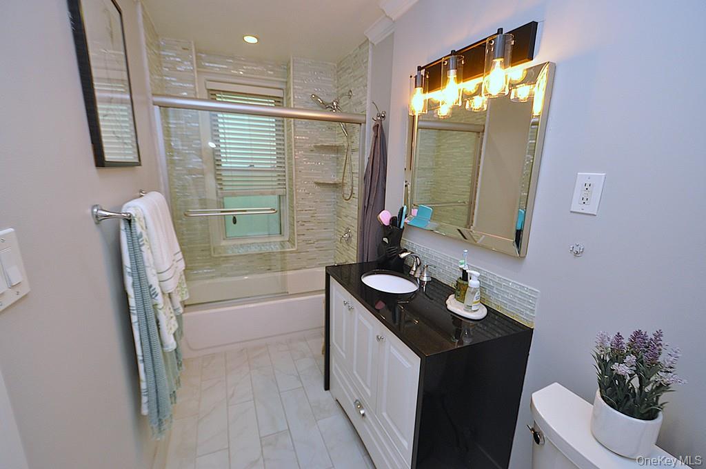 280 Bronxville Road, Unit 4O photo 16
