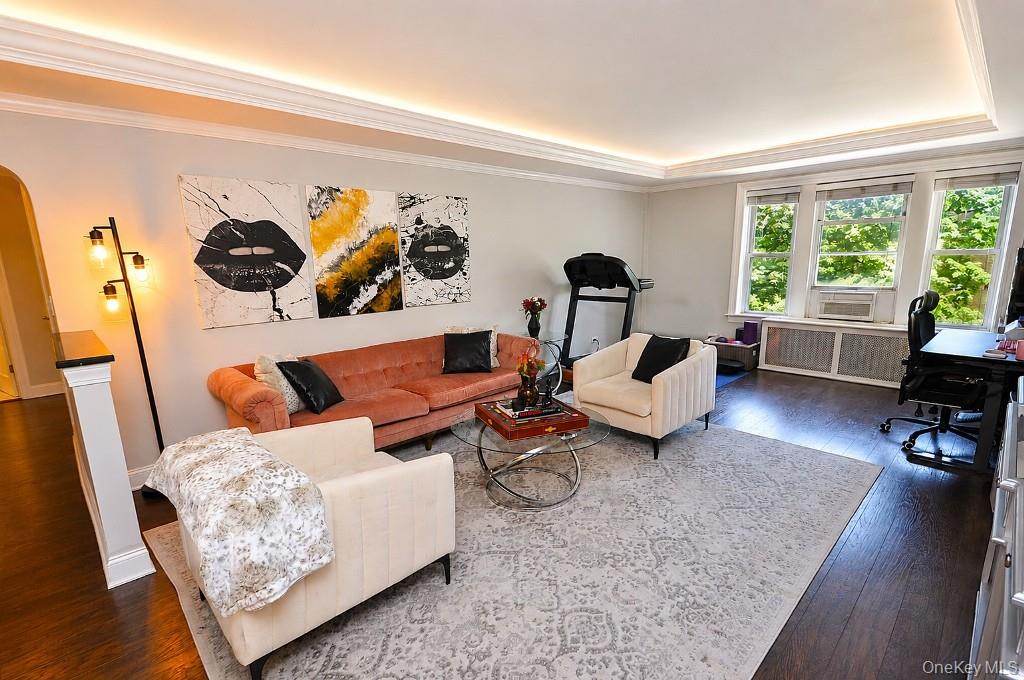 280 Bronxville Road, Unit 4O