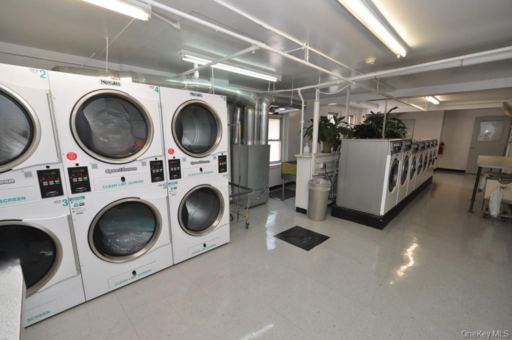 280 Bronxville Road, Unit 4O photo 26