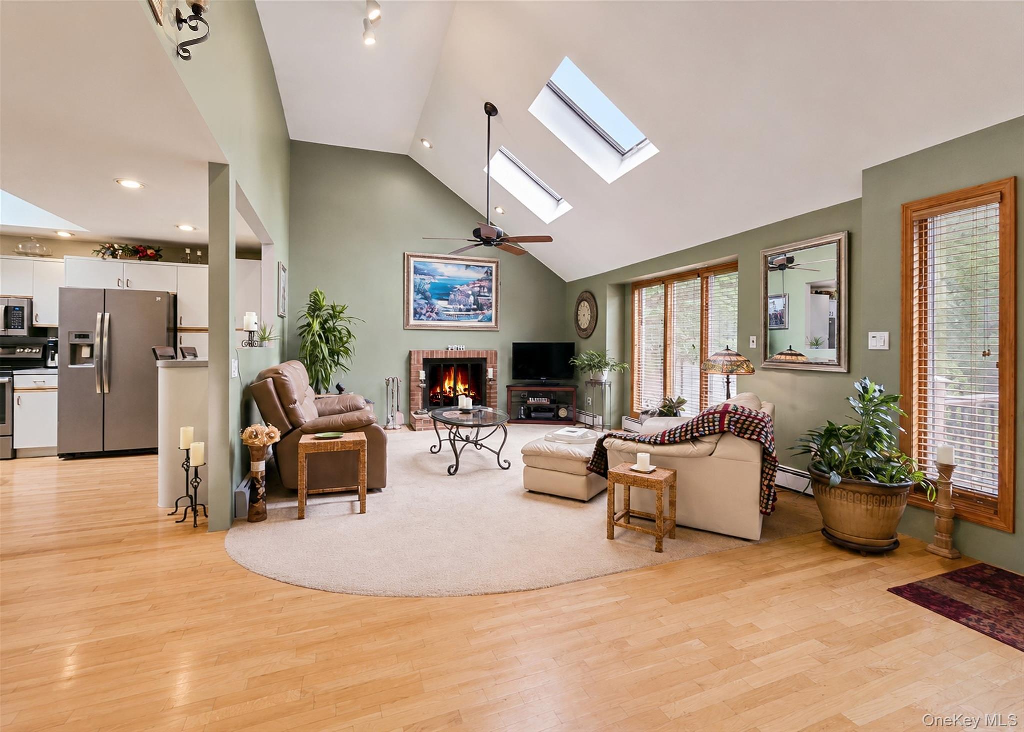 370 Avenue A – For Sale photo 16