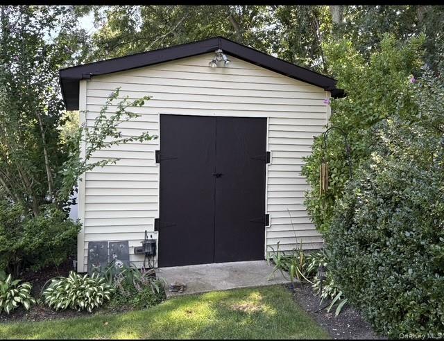 370 Avenue A – For Sale photo 38