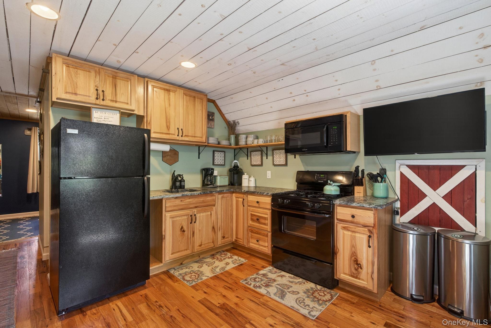 322 Morrison Road – For Sale photo 35