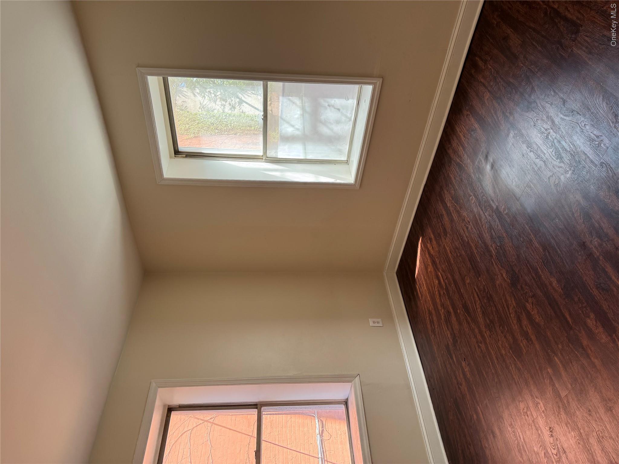 249 Mclean Avenue, Unit 1B photo 5