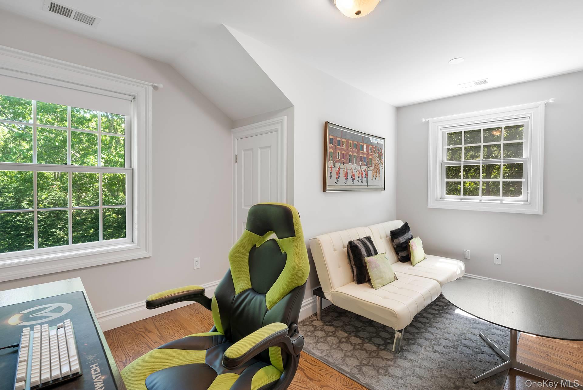 6 Woodruff Lane – For Sale photo 31