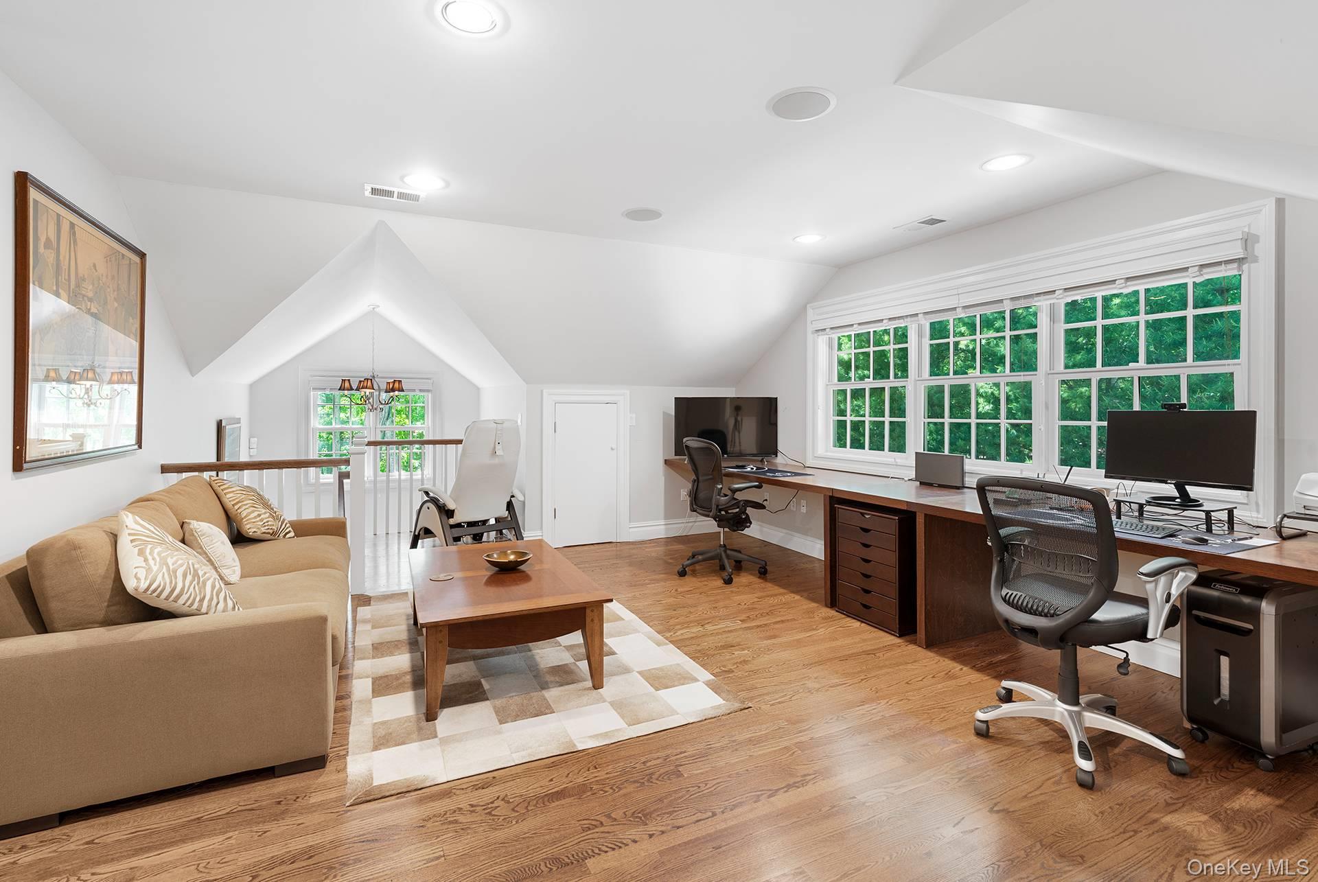 6 Woodruff Lane – For Sale photo 34