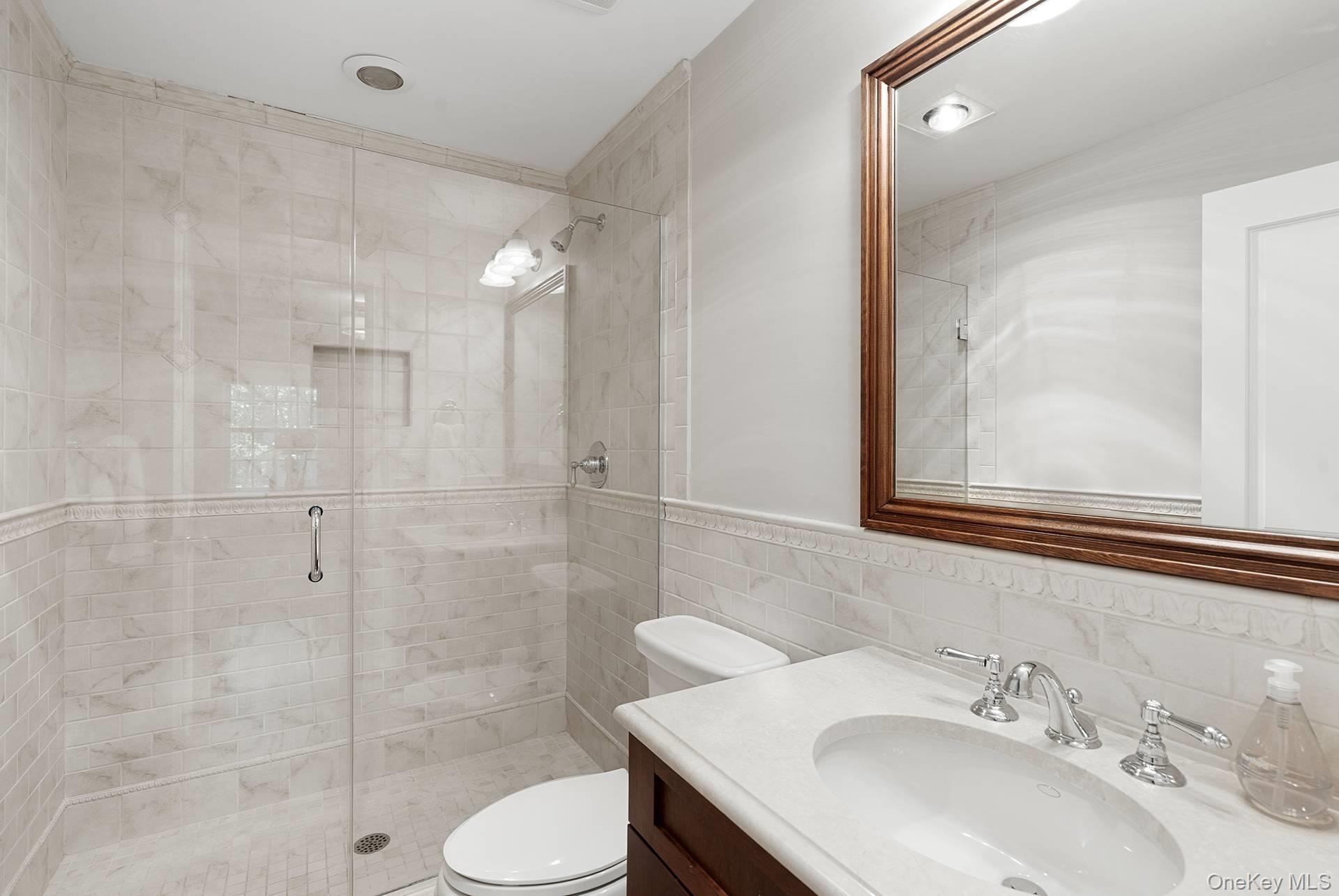 6 Woodruff Lane – For Sale photo 32