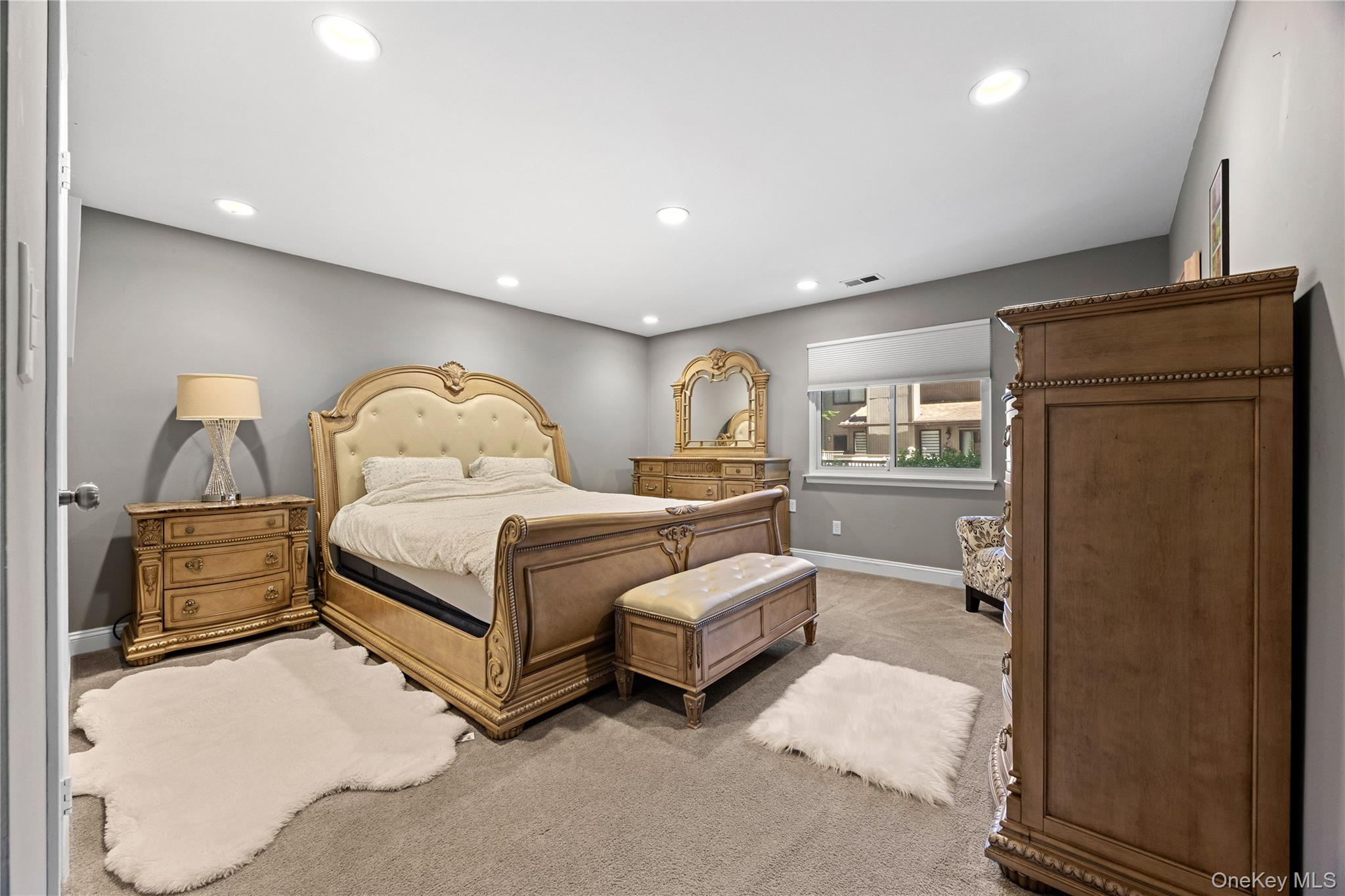 246 Hamlet Drive – For Sale photo 4