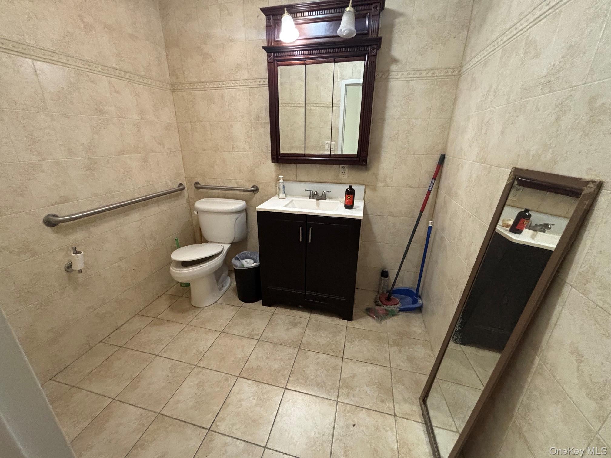 199-08 47 Avenue, Unit 1st Floor photo 12