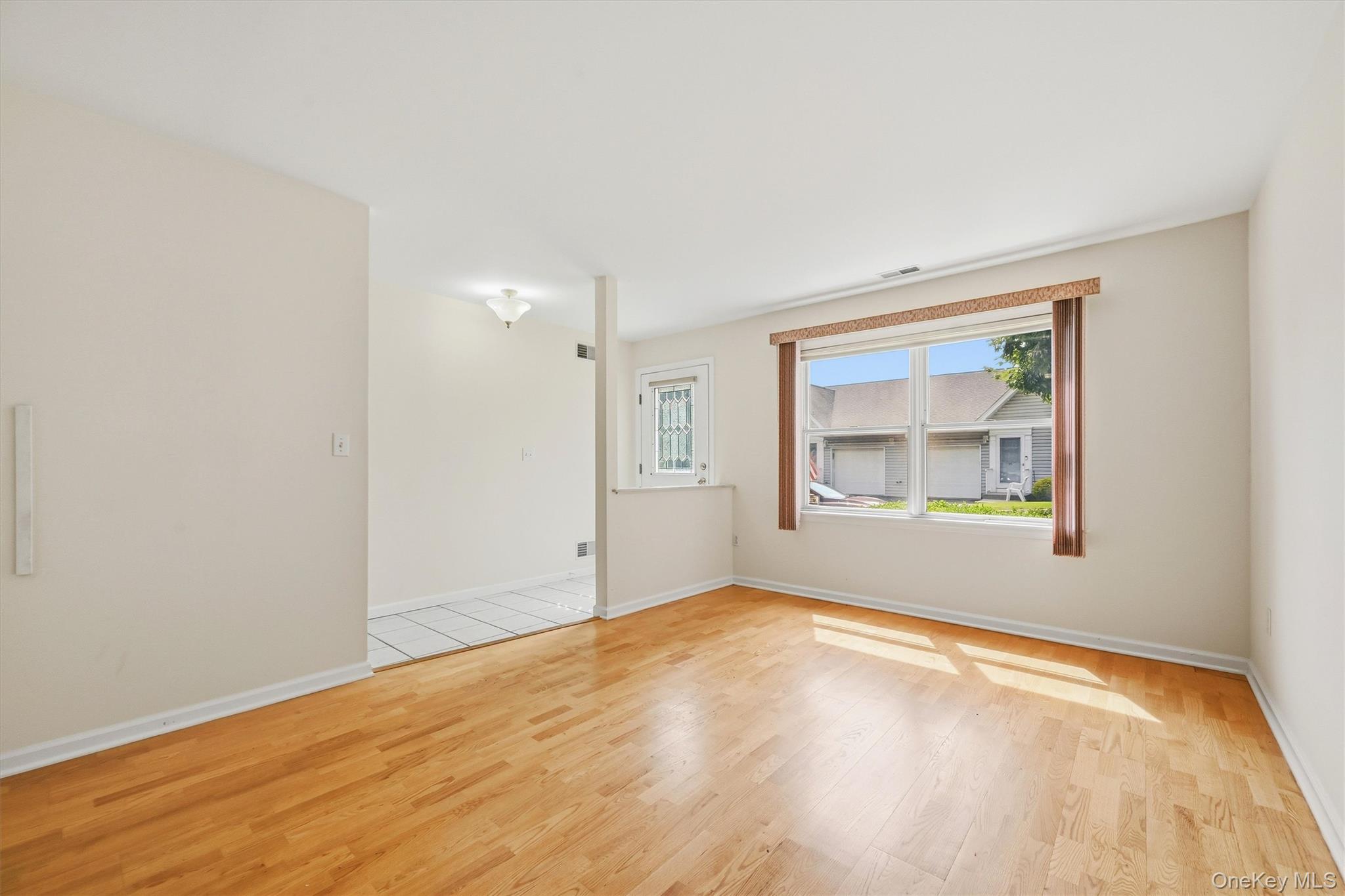 36 Windsor Circle, Unit D1 photo 6